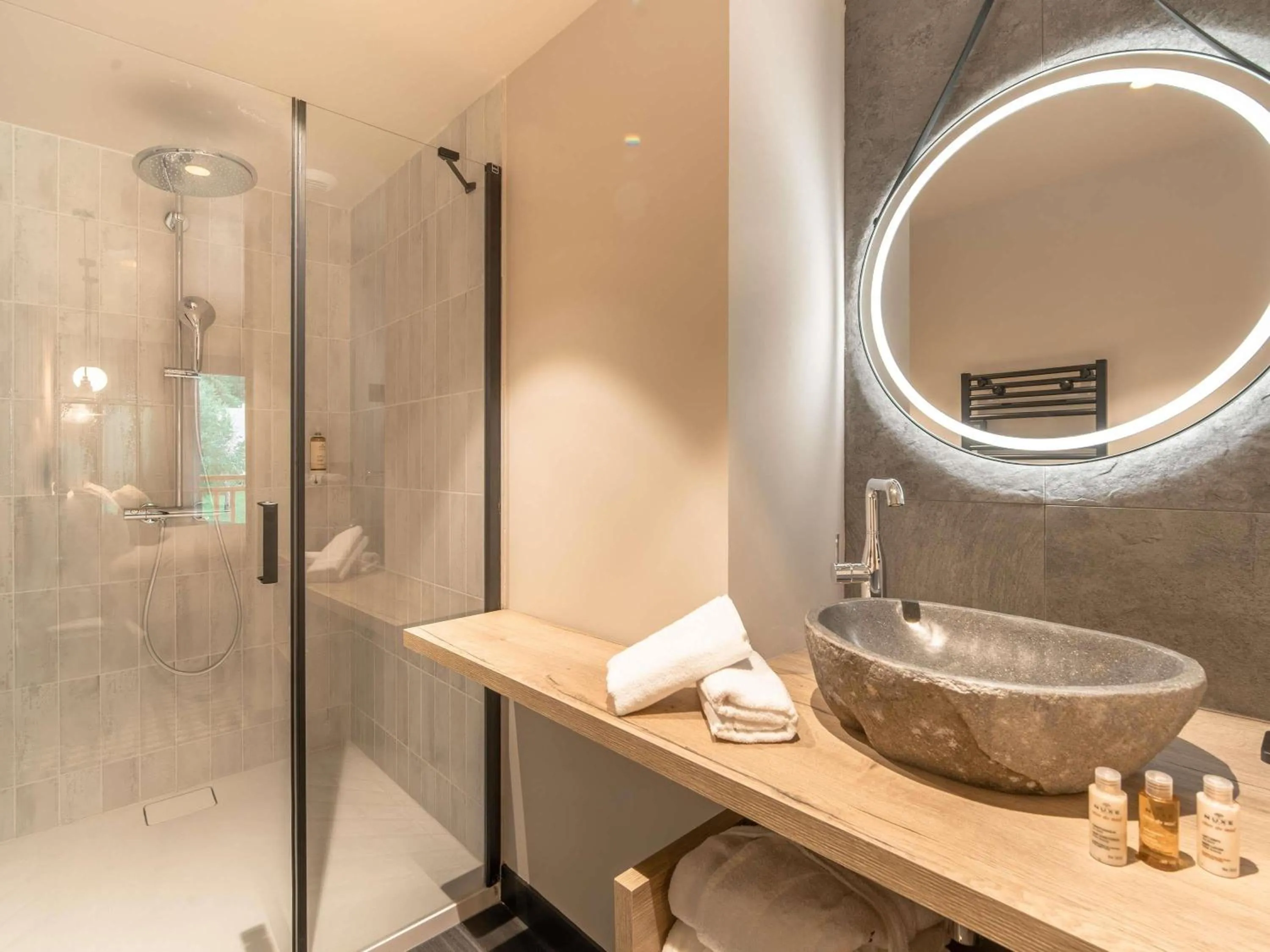 Bedroom in Mercure Peyragudes Loudenvielle Pyrénées