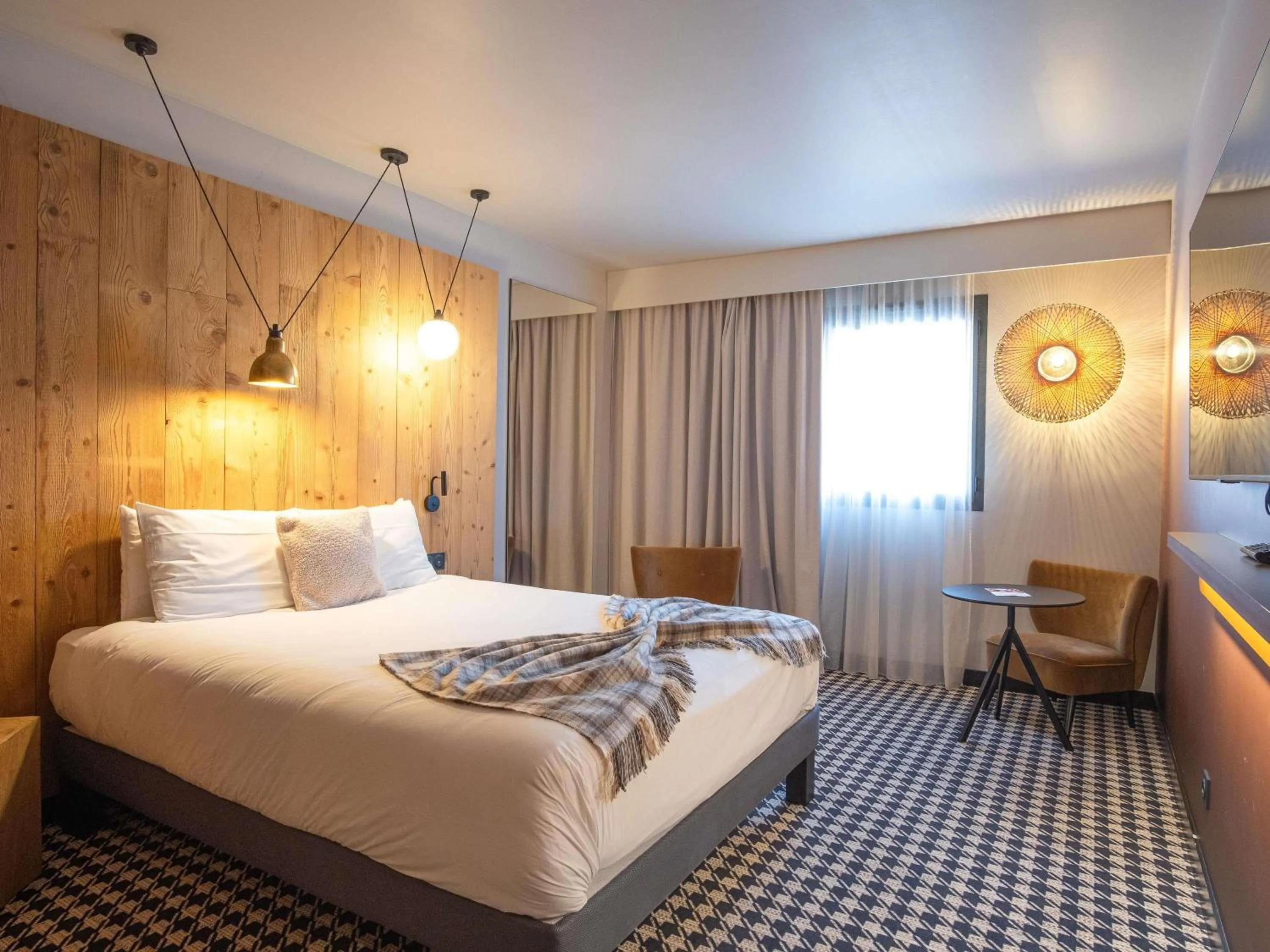 Bedroom, Bed in Mercure Peyragudes Loudenvielle Pyrénées