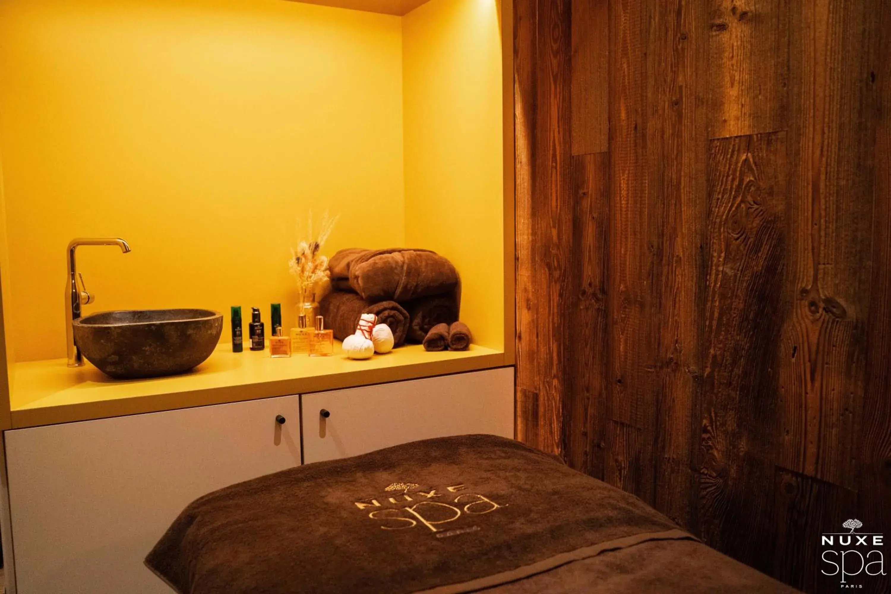 Spa and wellness centre/facilities, Bed in Mercure Peyragudes Loudenvielle Pyrénées Spa and wellness centre/facilities, Bed in Mercure Peyragudes Loudenvielle Pyrénées