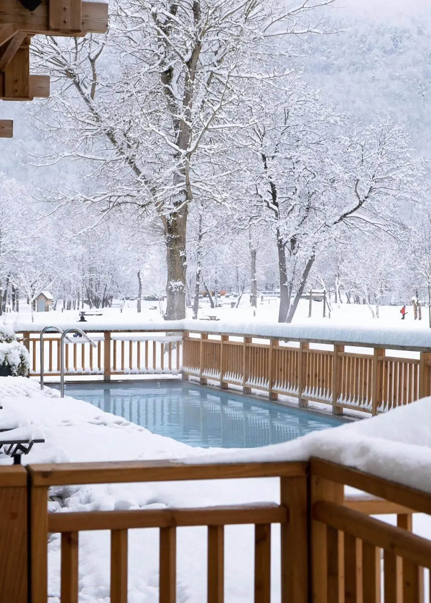 Swimming pool in Mercure Peyragudes Loudenvielle Pyrénées Swimming pool in Mercure Peyragudes Loudenvielle Pyrénées