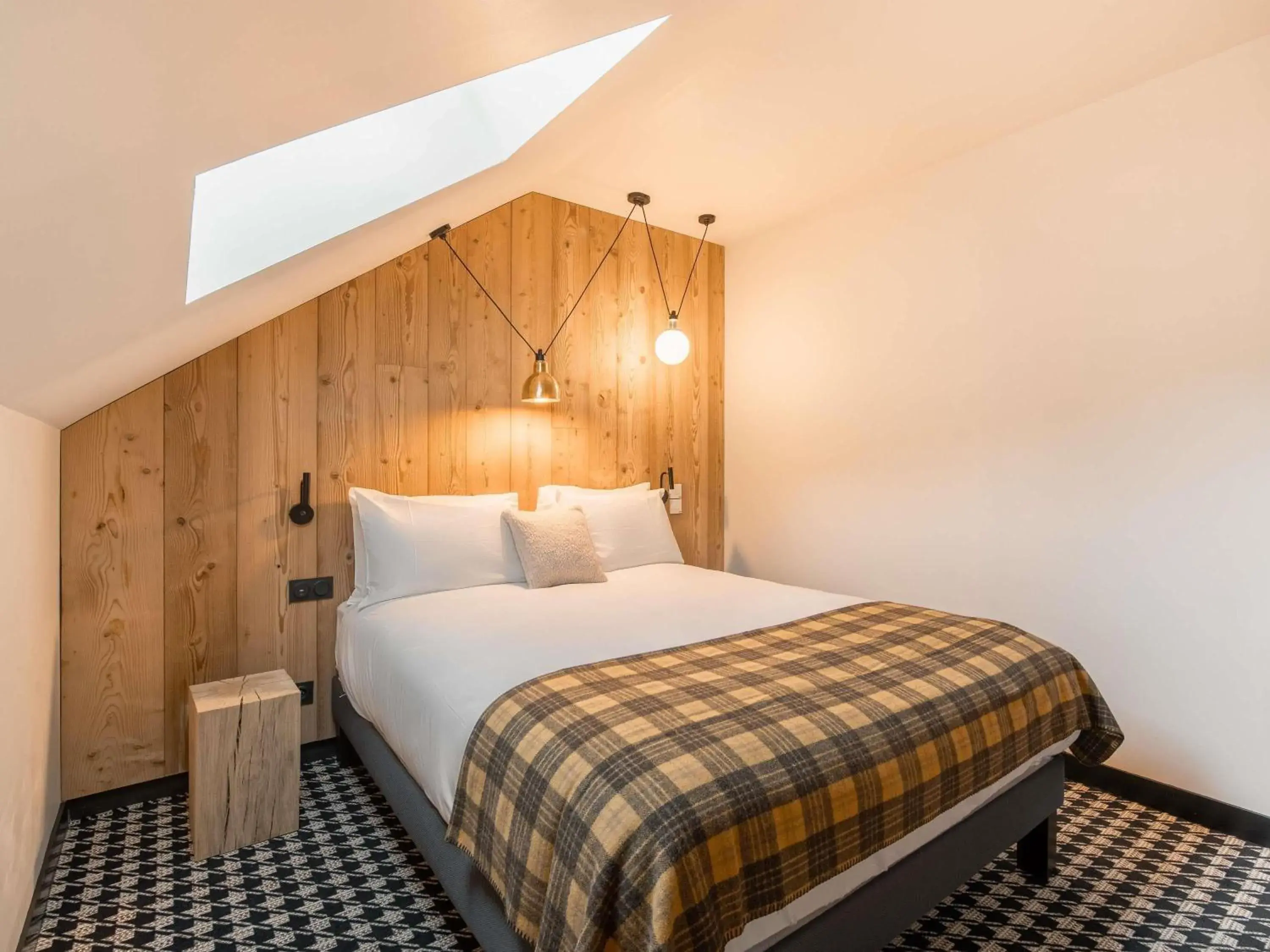 Bedroom, Bed in Mercure Peyragudes Loudenvielle Pyrénées Bedroom, Bed in Mercure Peyragudes Loudenvielle Pyrénées