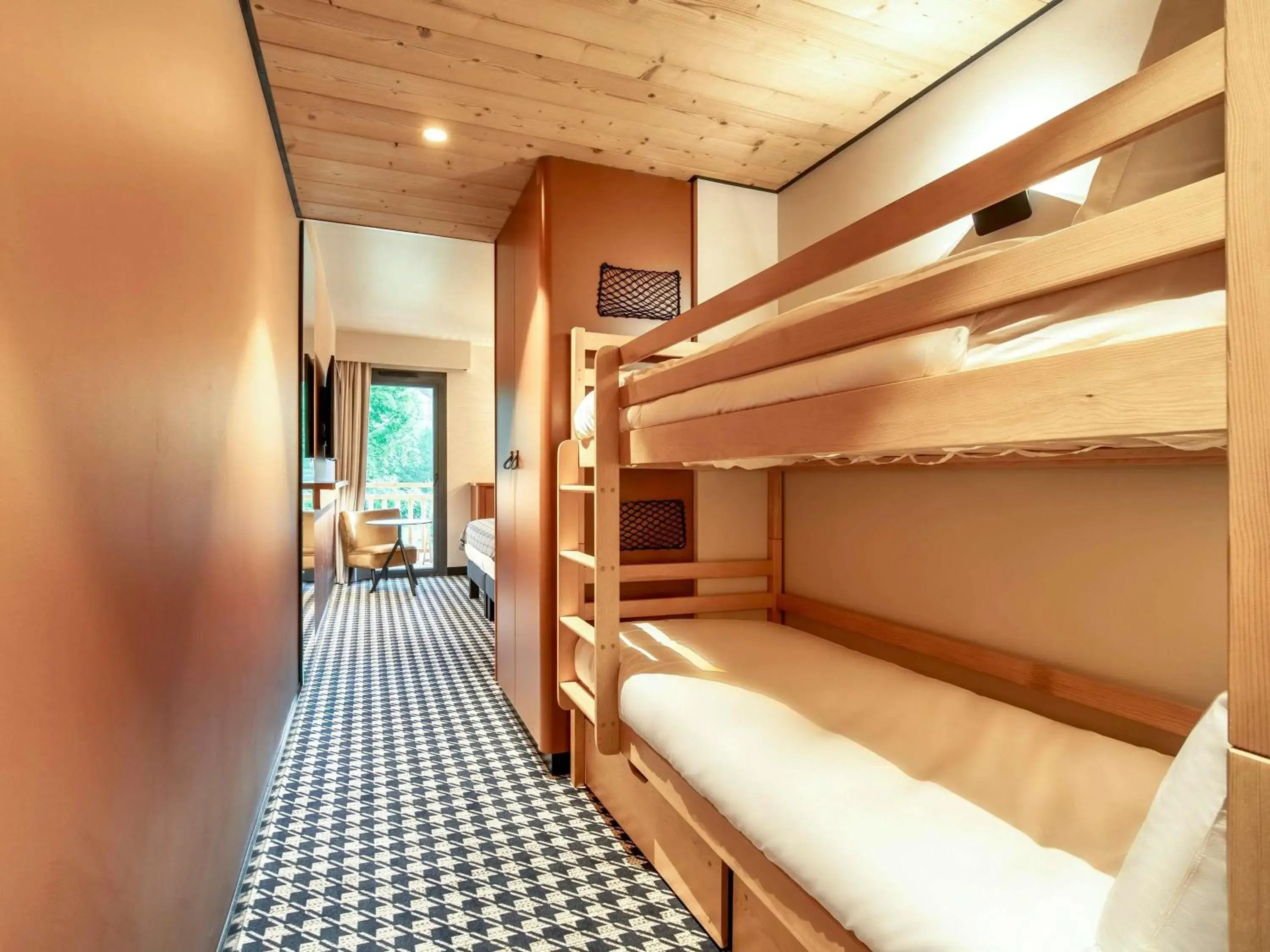 Bedroom, Bed in Mercure Peyragudes Loudenvielle Pyrénées Bedroom, Bed in Mercure Peyragudes Loudenvielle Pyrénées