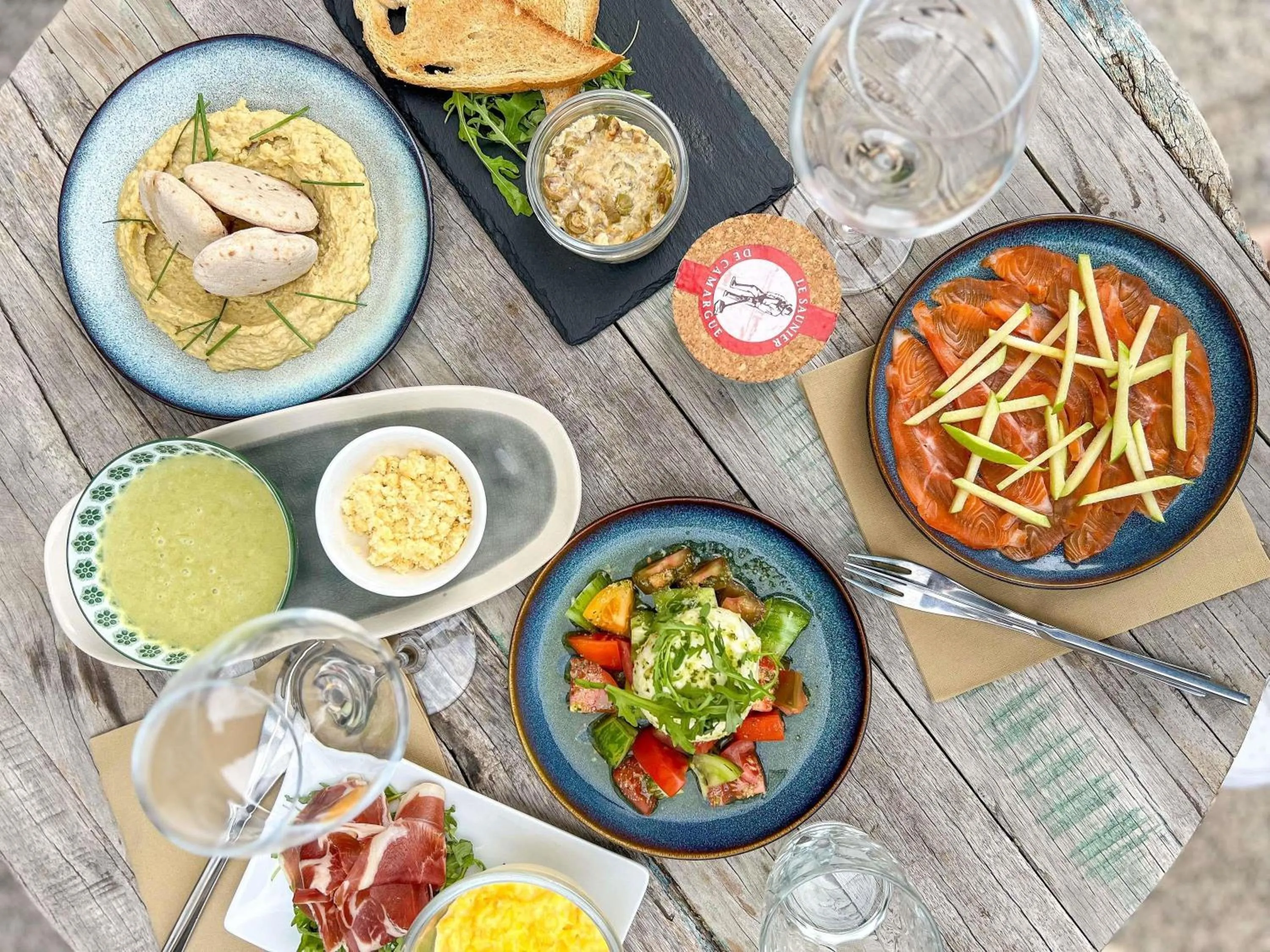 Restaurant/places to eat in Ibis Lunel Petite Camargue