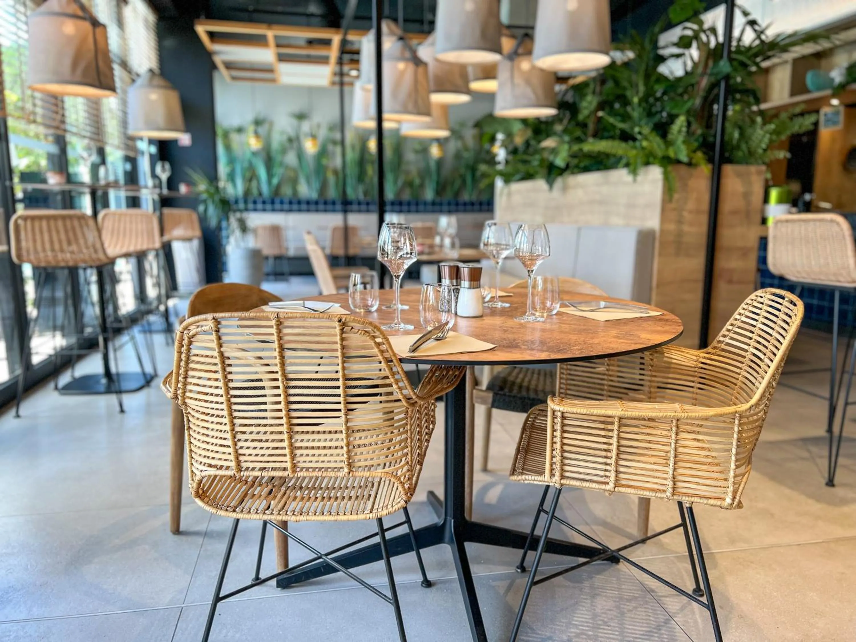 Restaurant/places to eat in Ibis Lunel Petite Camargue