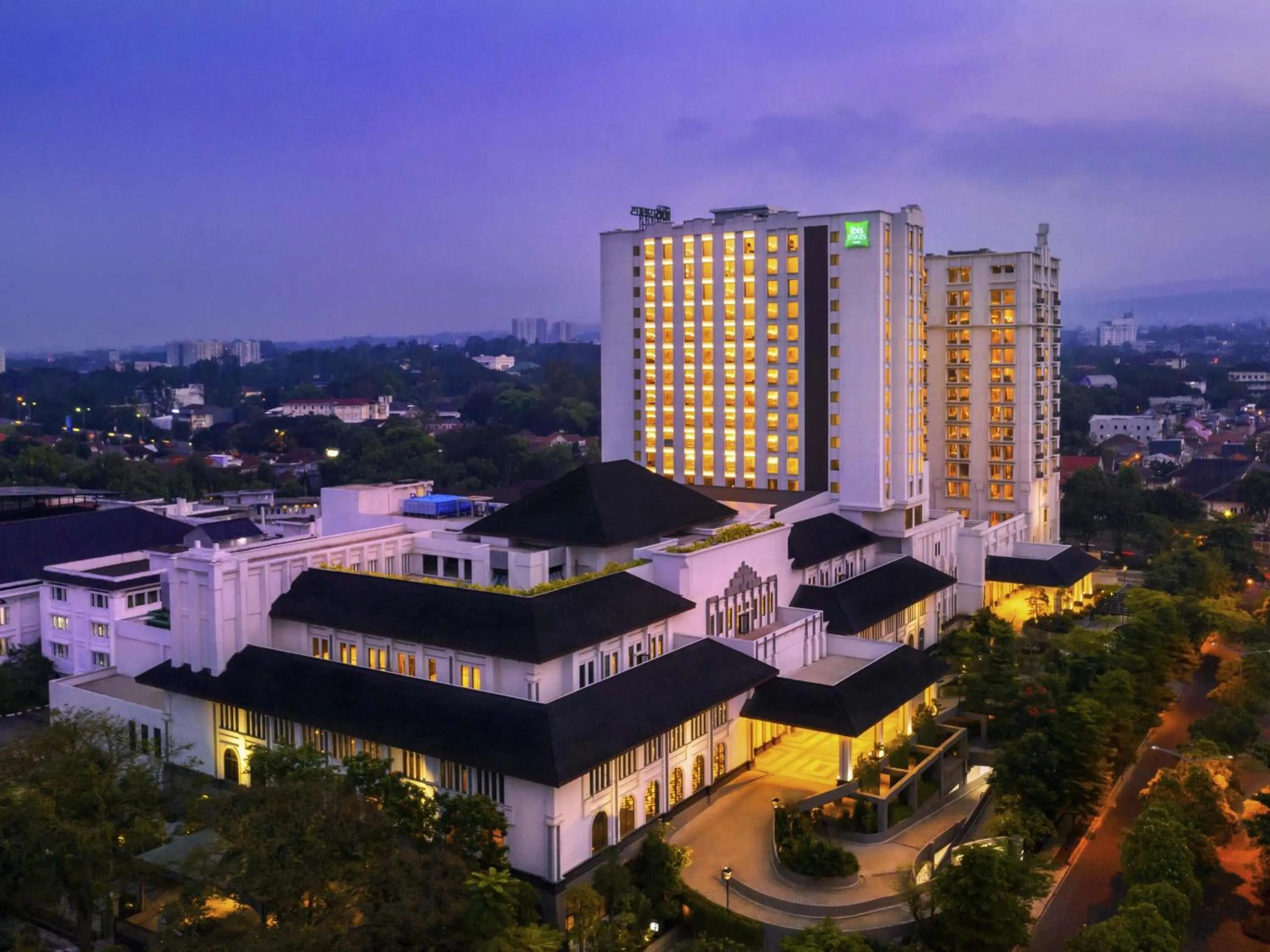 Property building in ibis Styles Bandung Grand Central