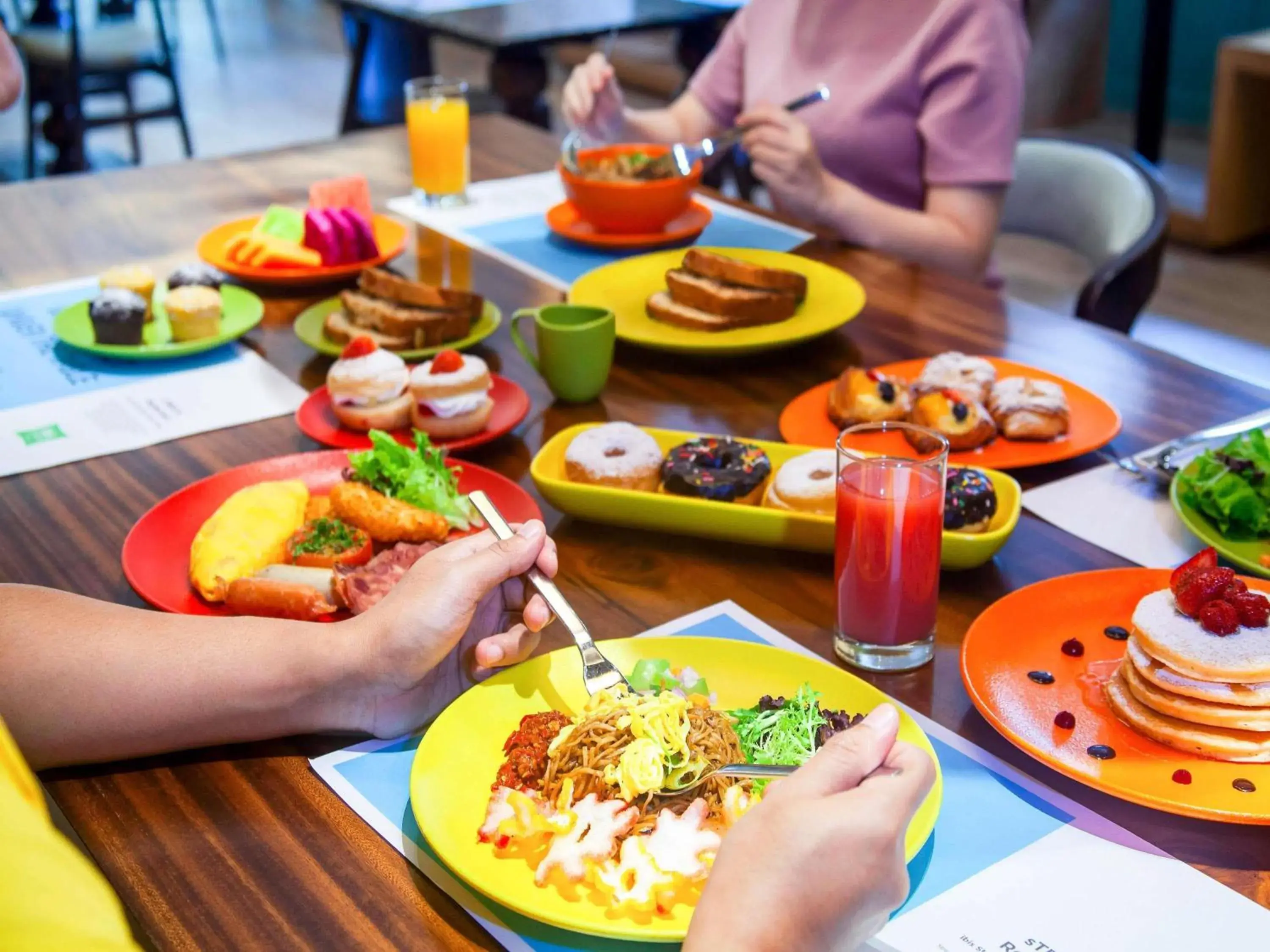 Restaurant/places to eat in ibis Styles Bandung Grand Central Restaurant/places to eat in ibis Styles Bandung Grand Central