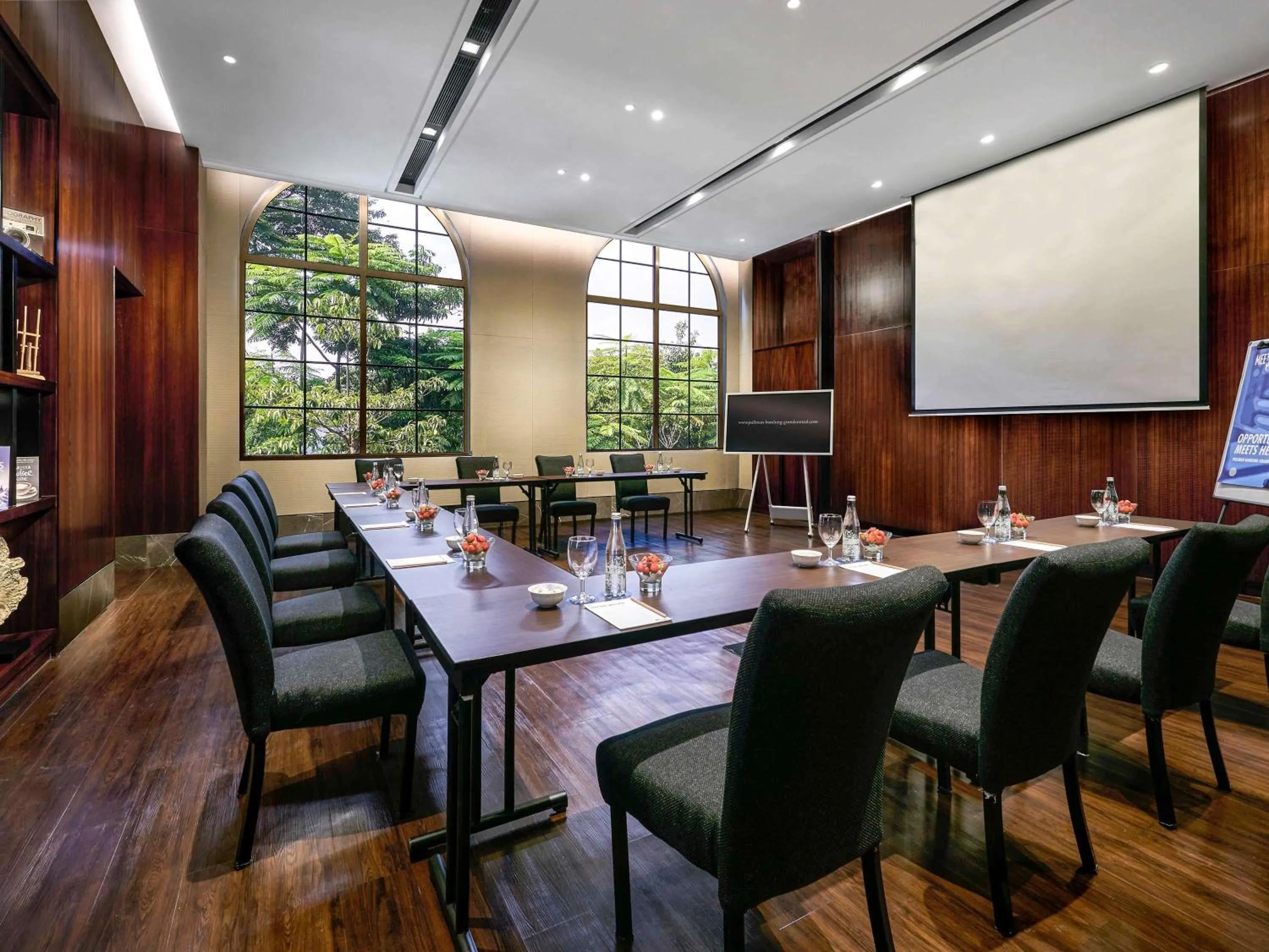 Meeting/conference room in Pullman Bandung Grand Central