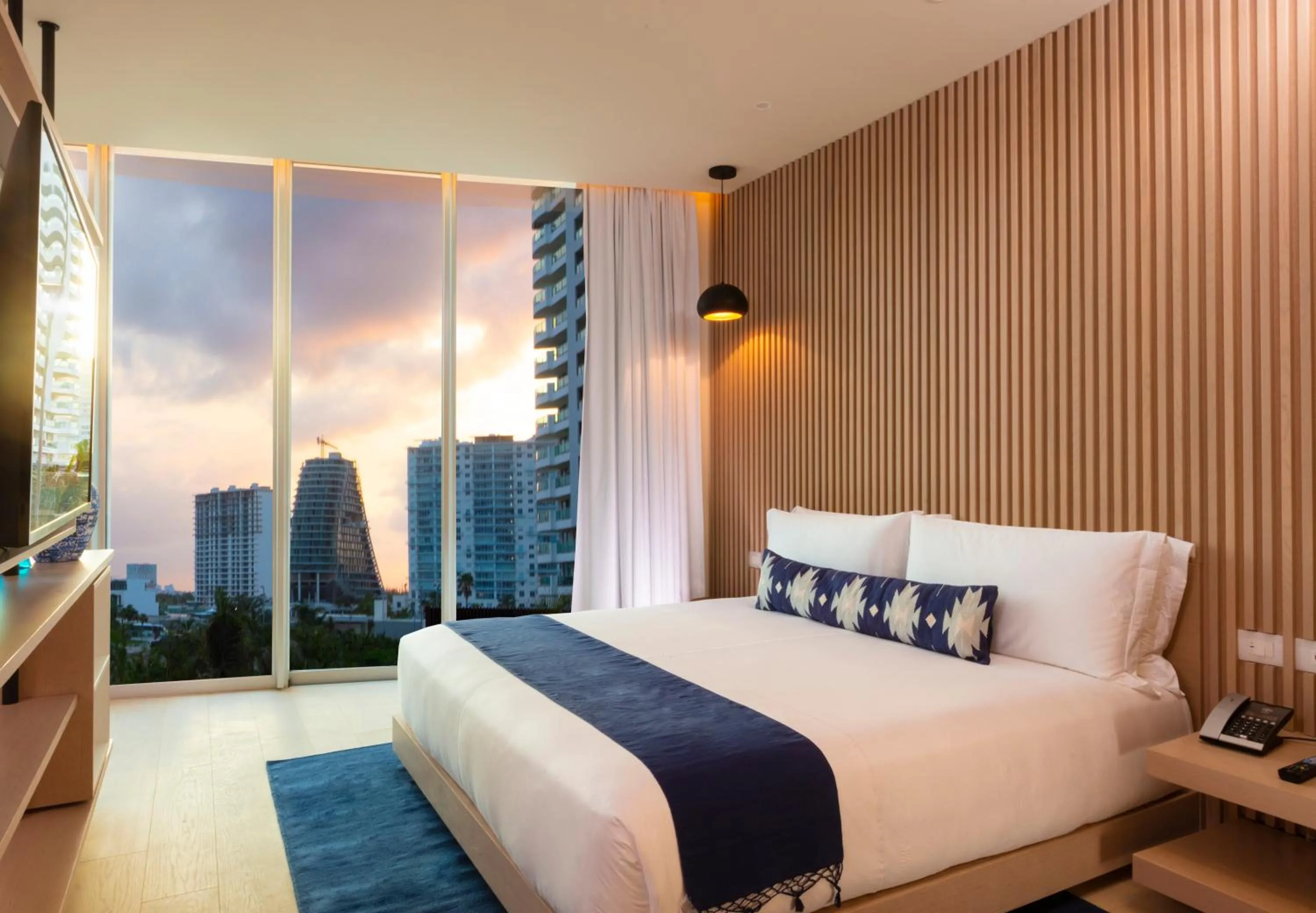 Photo of the whole room, Bed in SLS Cancun