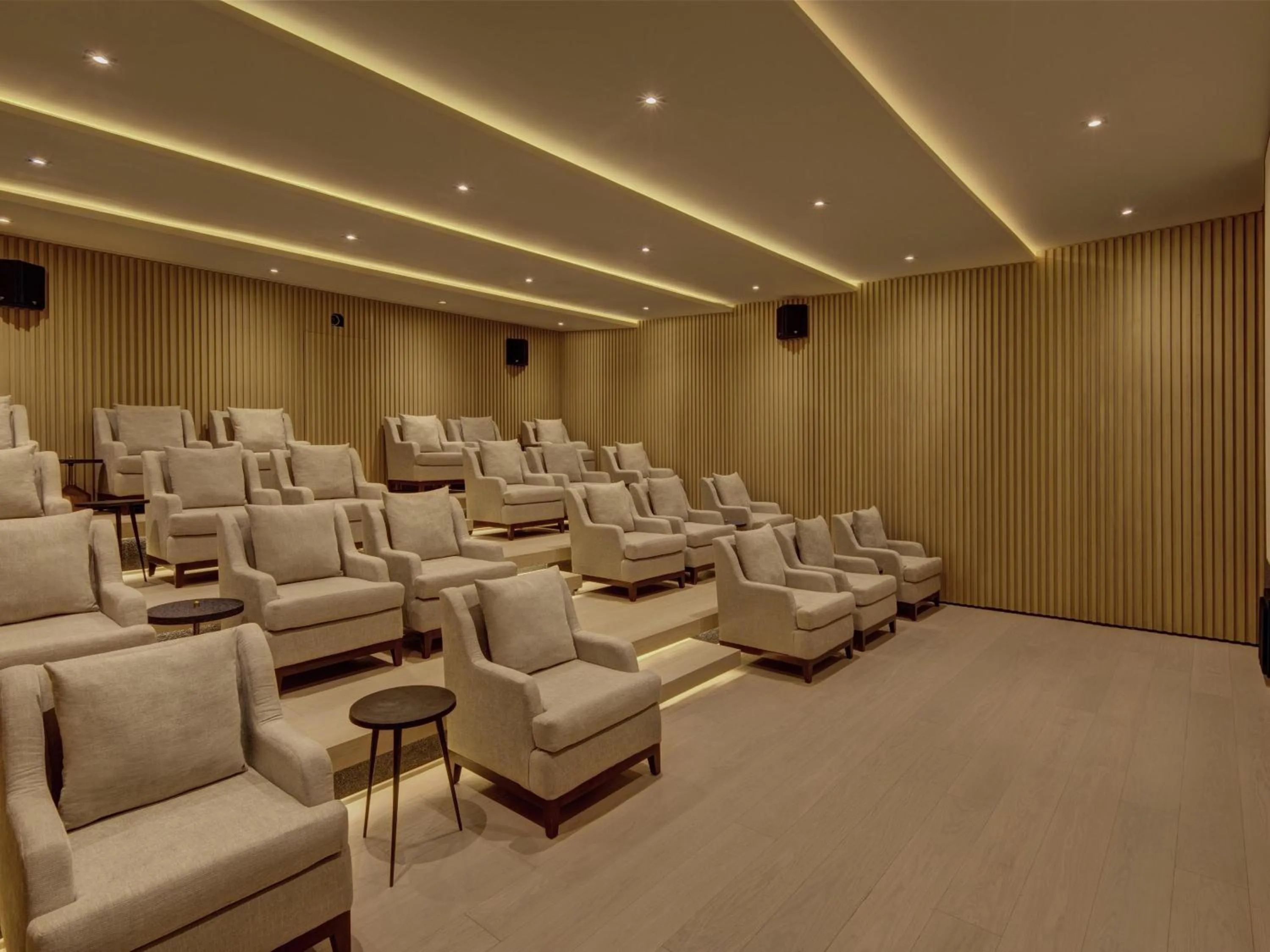 Meeting/conference room in SLS Cancun