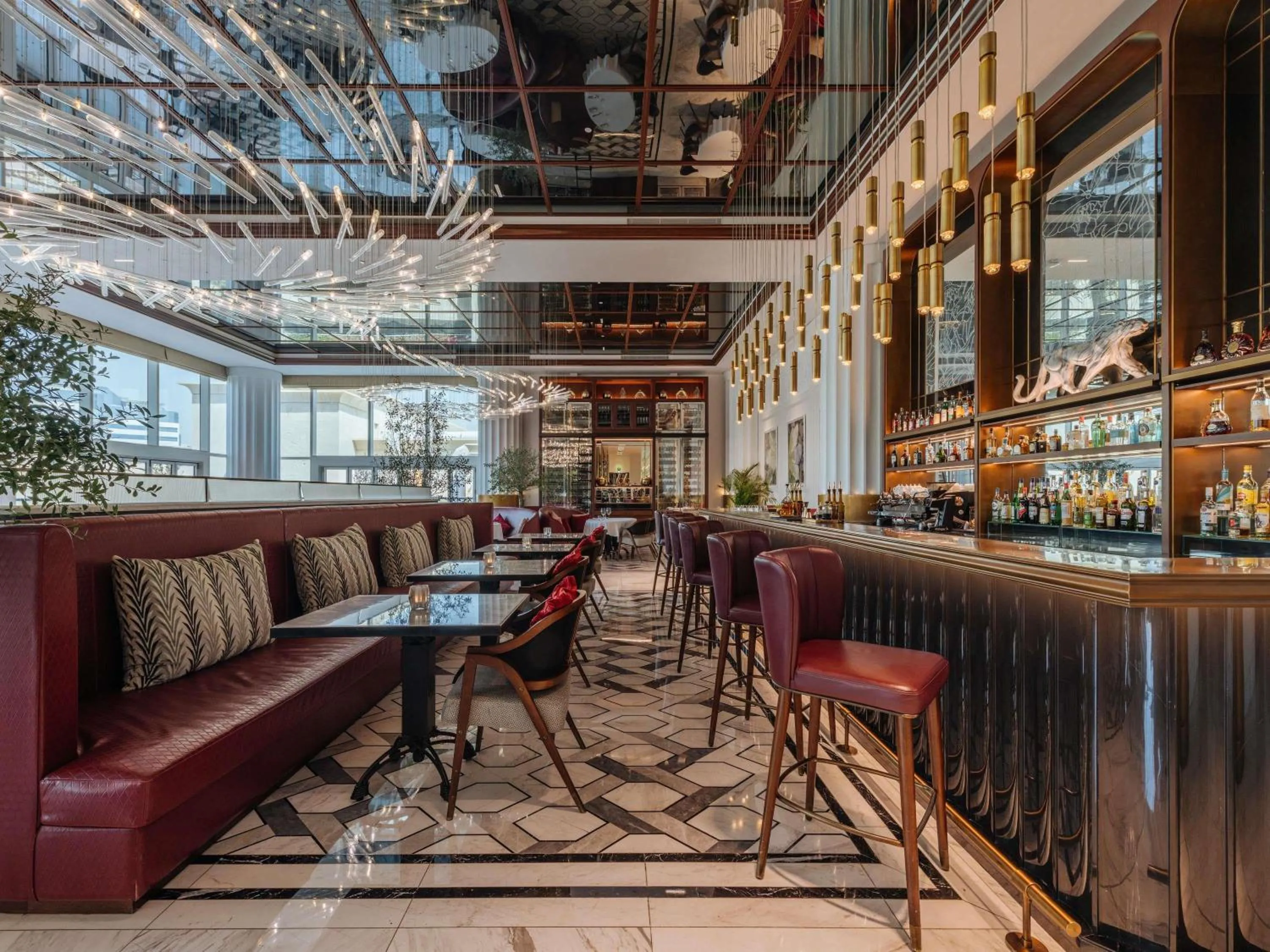 Restaurant/places to eat in Sofitel Dubai The Obelisk