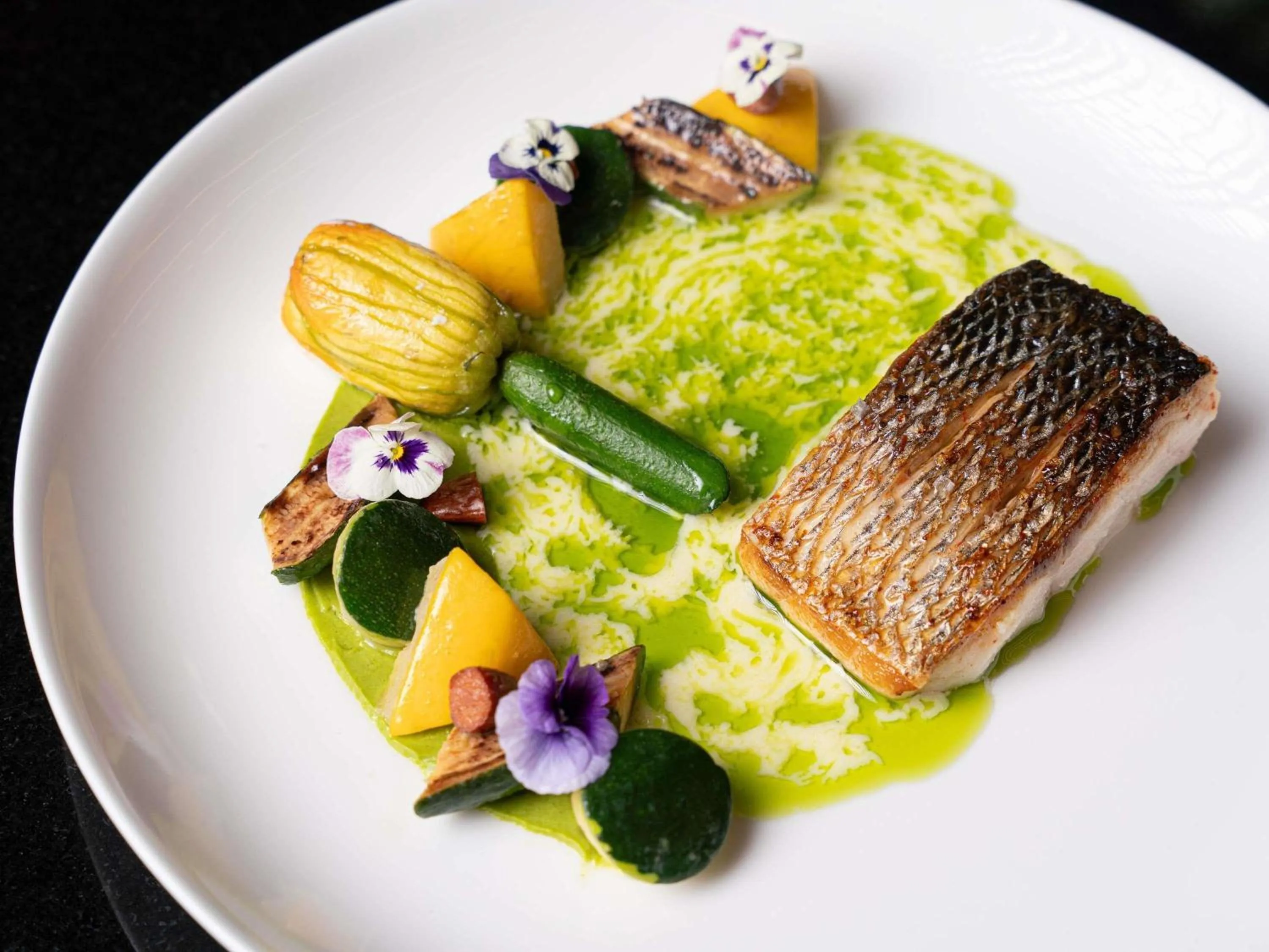 Restaurant/places to eat in Sofitel Dubai The Obelisk