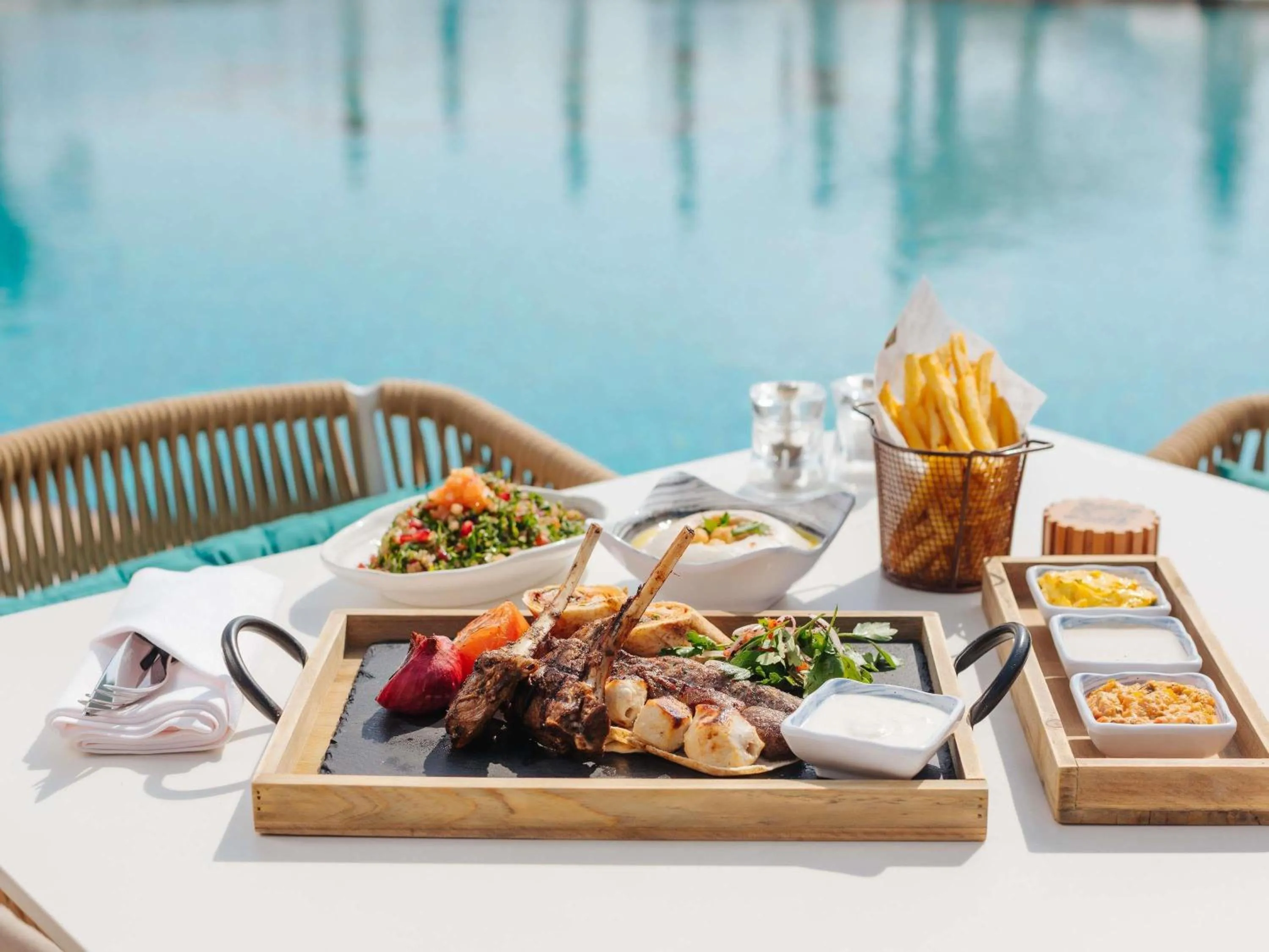 Restaurant/places to eat in Sofitel Dubai The Obelisk