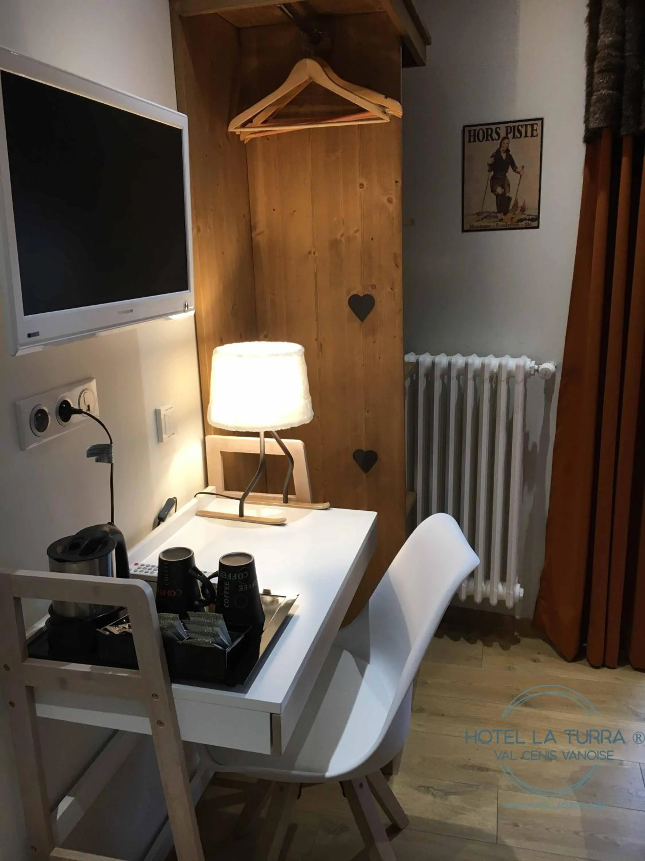 Bedroom, Bed in Hotel la Turra