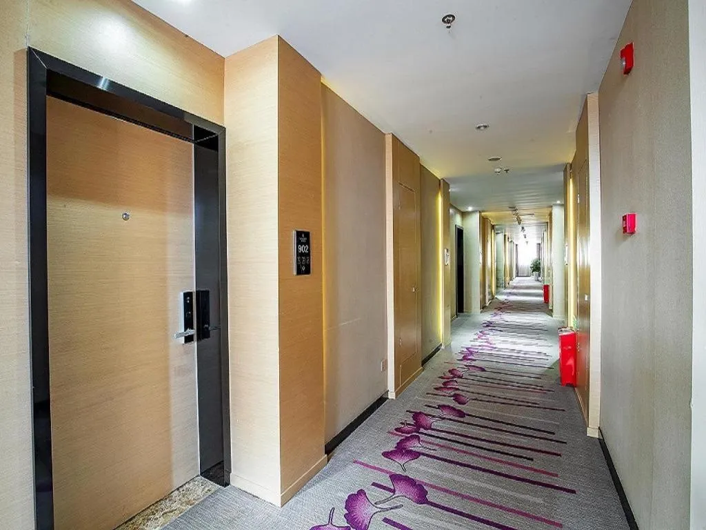 Lavande Hotel Leshan High-speed Railway Station Wanda Plaza