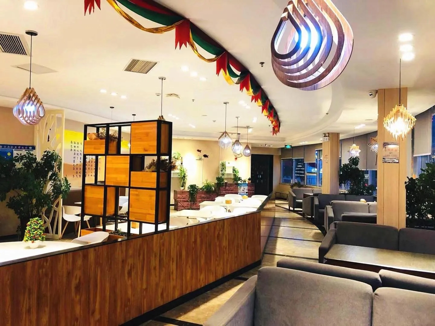 Lavande Hotel Rizhao Haiqu East Road RT-Mart Store