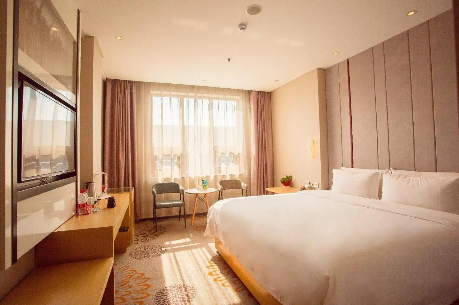 Lavande Hotel Rizhao Haiqu East Road RT-Mart Store