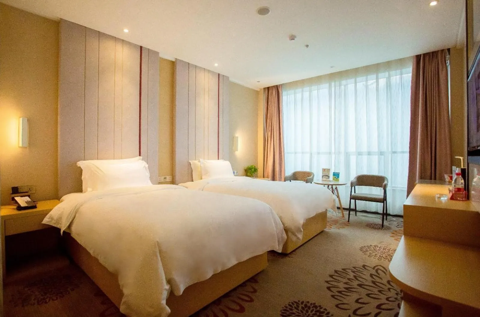 Lavande Hotel Rizhao Haiqu East Road RT-Mart Store