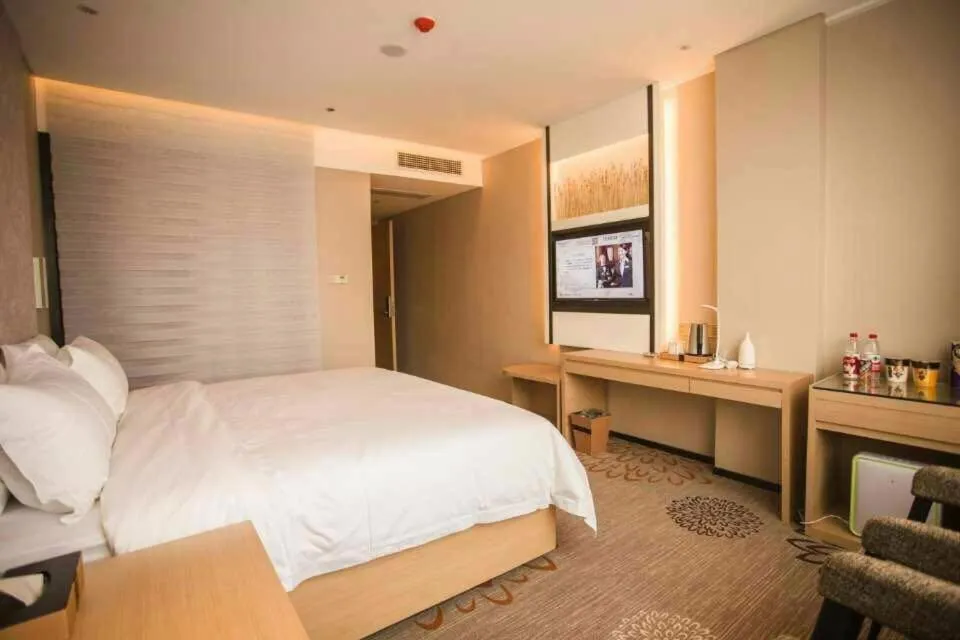 Lavande Hotel Rizhao Haiqu East Road RT-Mart Store