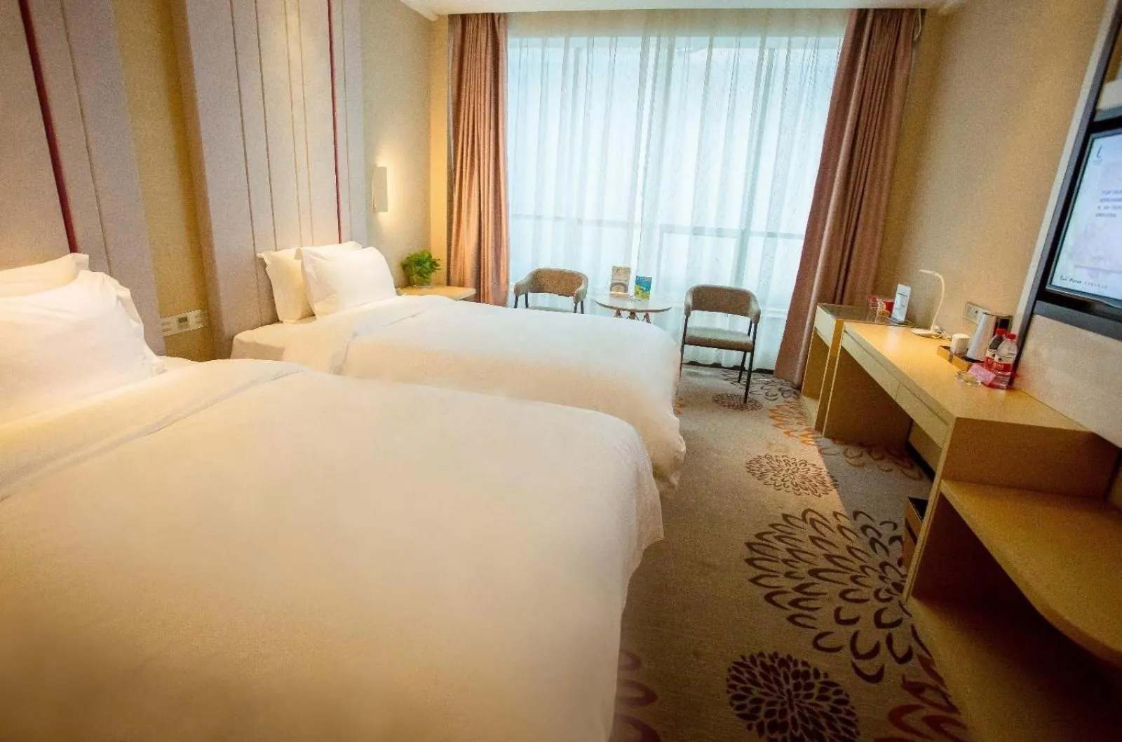 Lavande Hotel Rizhao Haiqu East Road RT-Mart Store