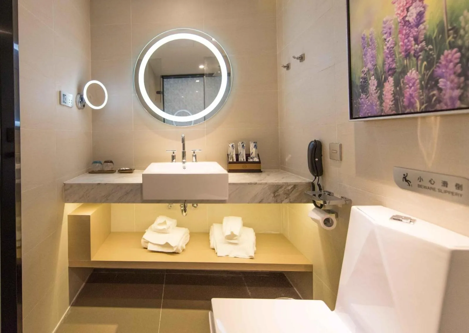 Lavande Hotel Shenzhen Baoan Haiya Binfencheng