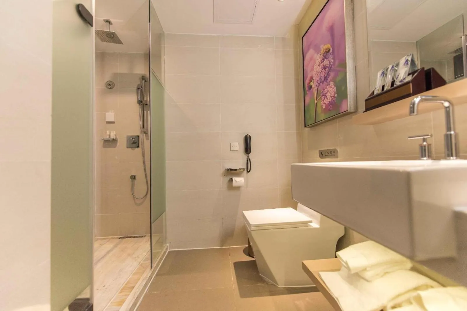 Lavande Hotel Shenzhen Baoan Haiya Binfencheng