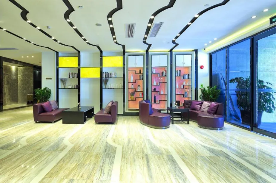 Lavande Hotel Shenzhen Baoan Haiya Binfencheng