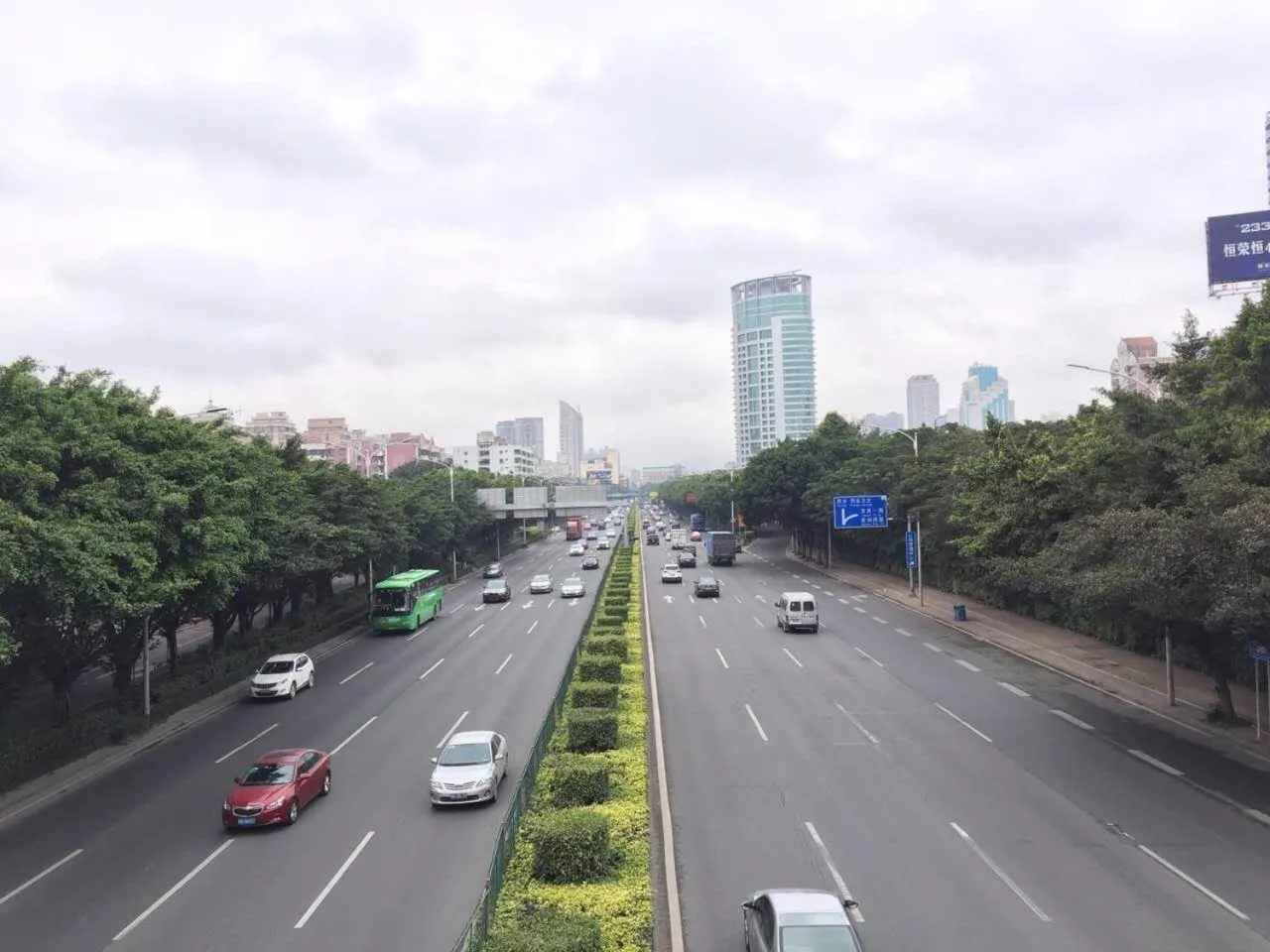 Lavande Hotel Shenzhen Baoan Haiya Binfencheng