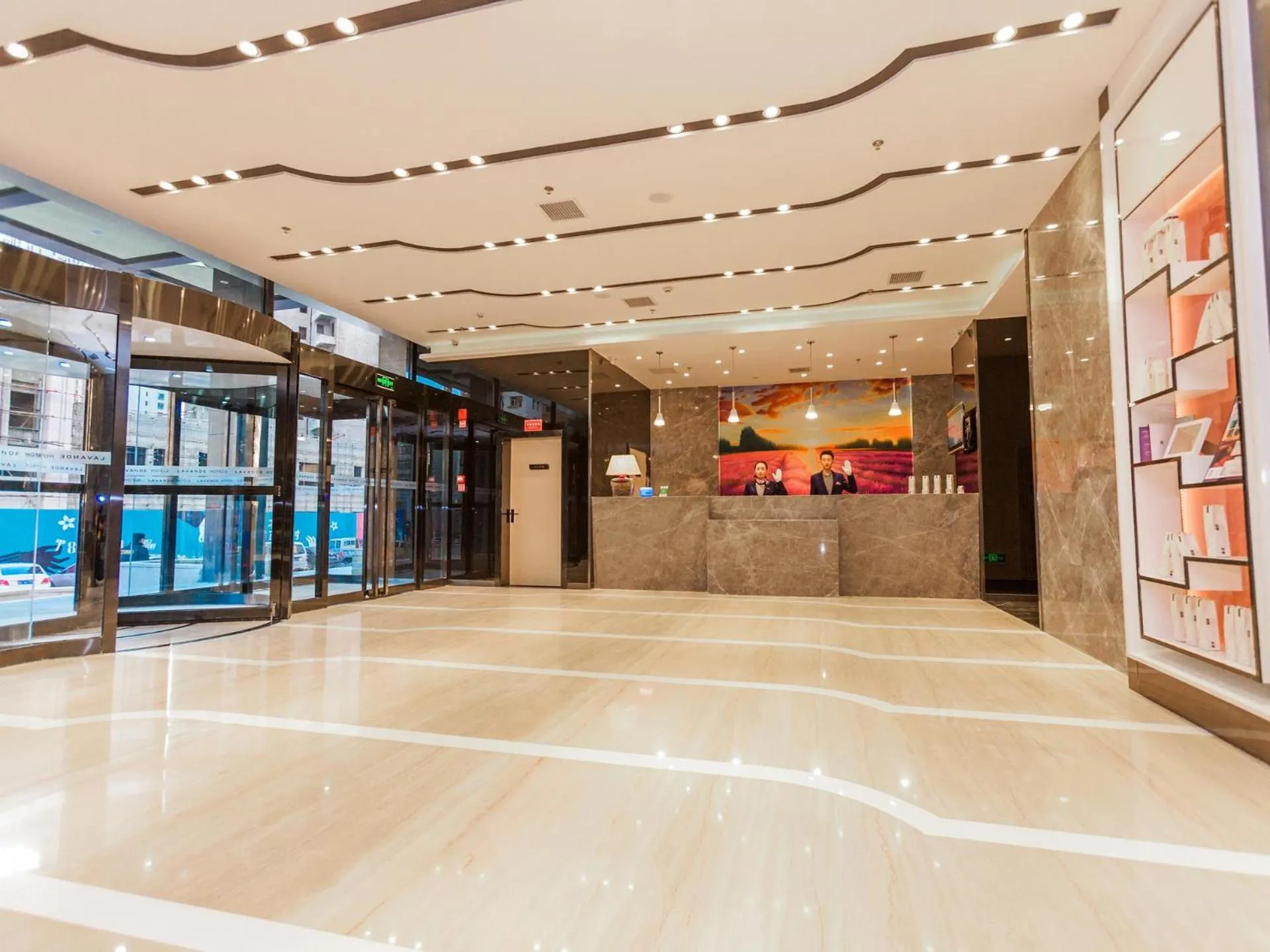 Lavande Hotel Zhangjiakou Victoria Plaza