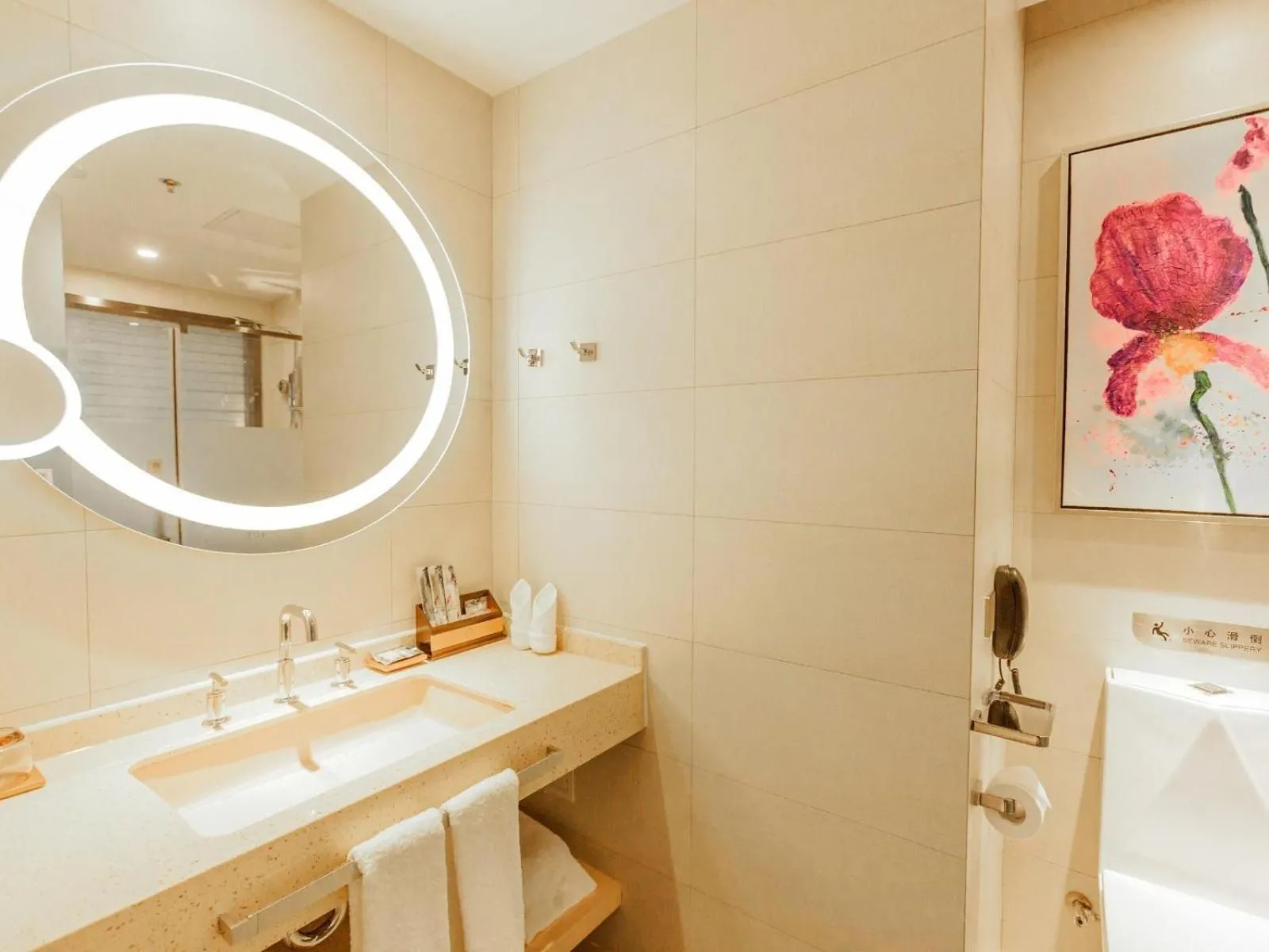 Lavande Hotel Zhangjiakou Victoria Plaza