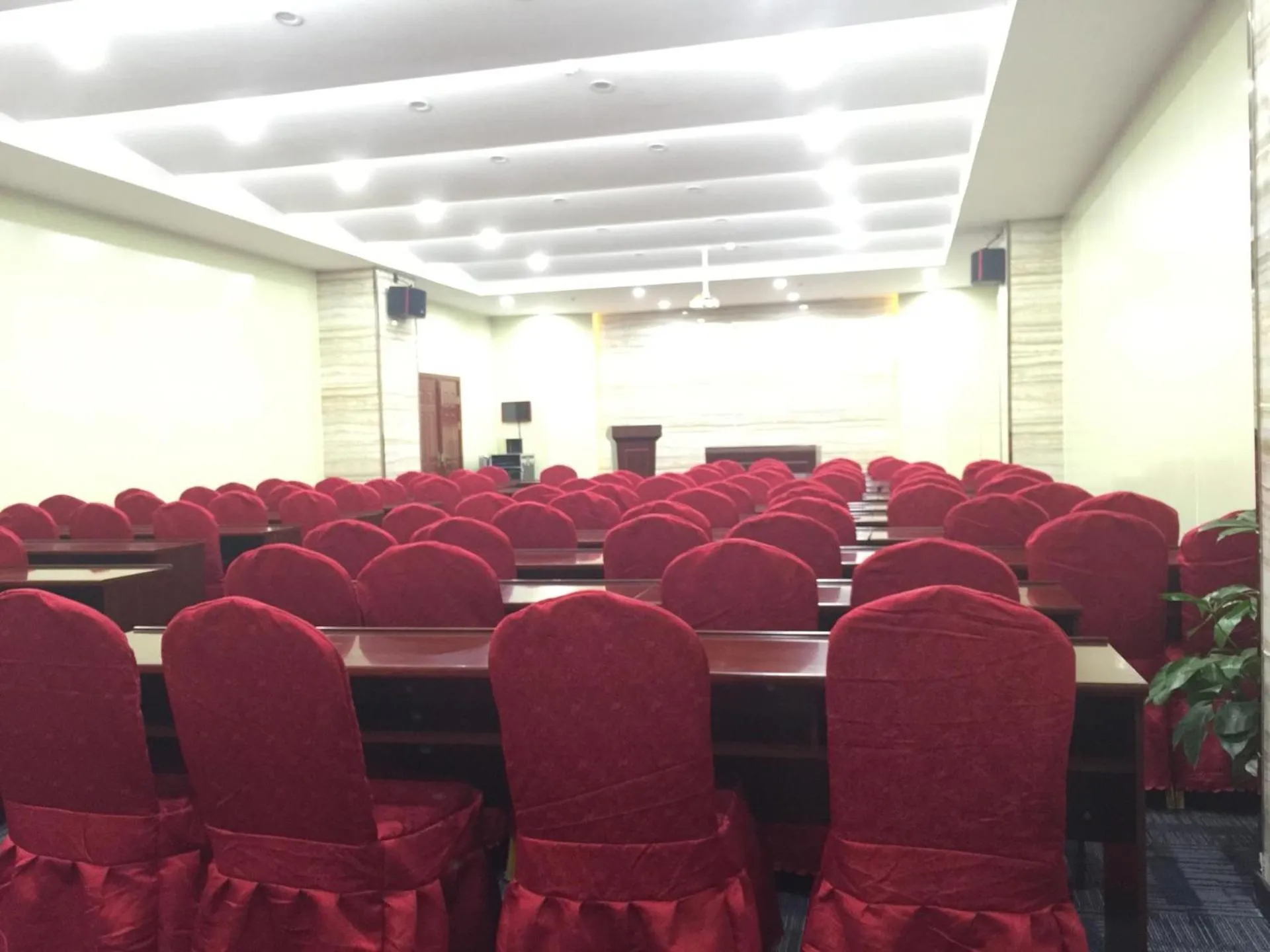 Lavande Hotel Wuhan Nanhu Walmart Store