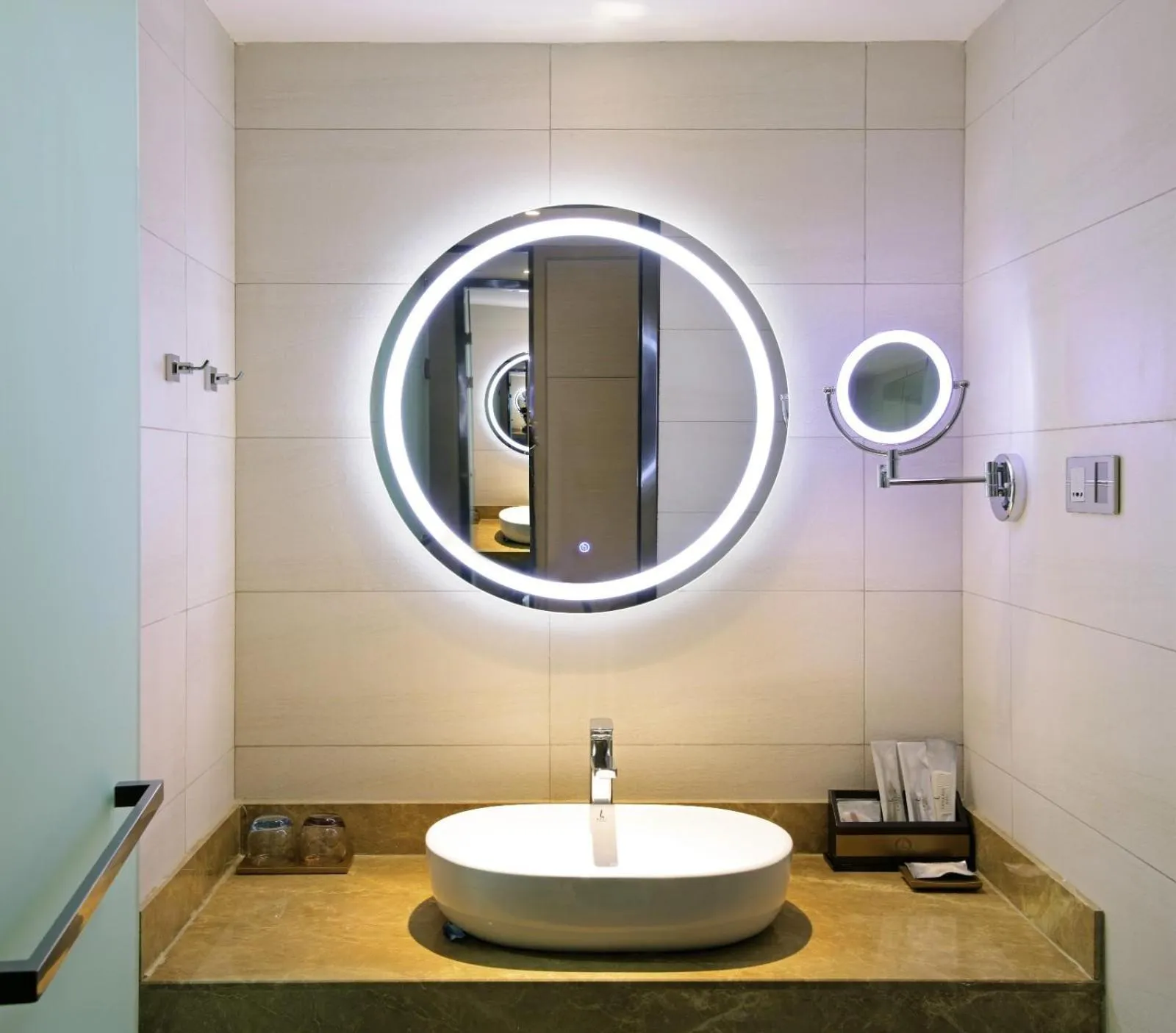 Lavande Hotel Xinyang Municipal Government Branch