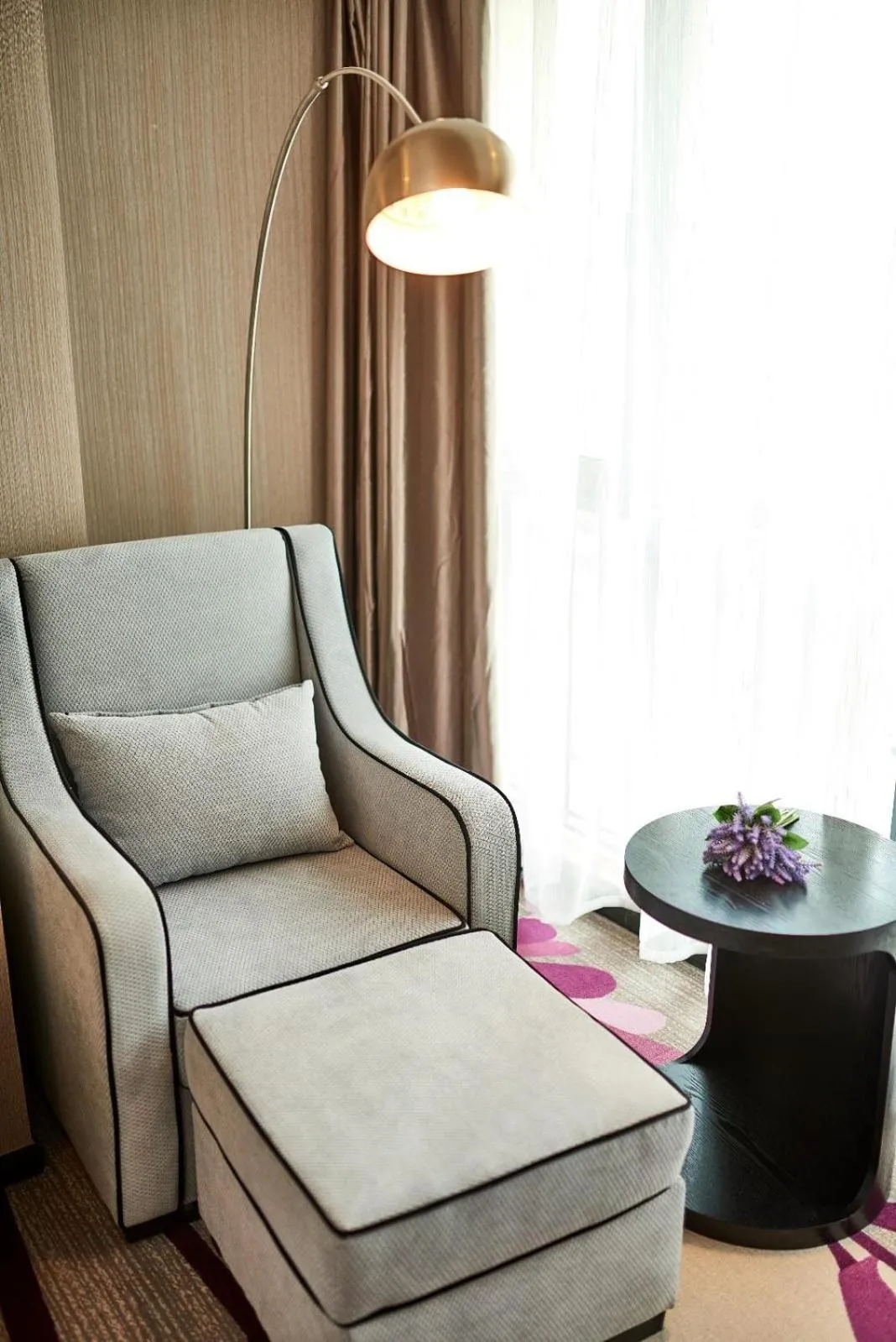 Lavande Hotel Haining Leather City Yintai Branch