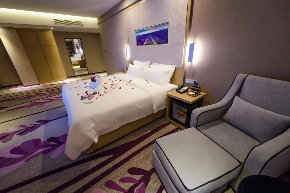 Bed in Lavande Hotel Haining Leather City Yintai Branch