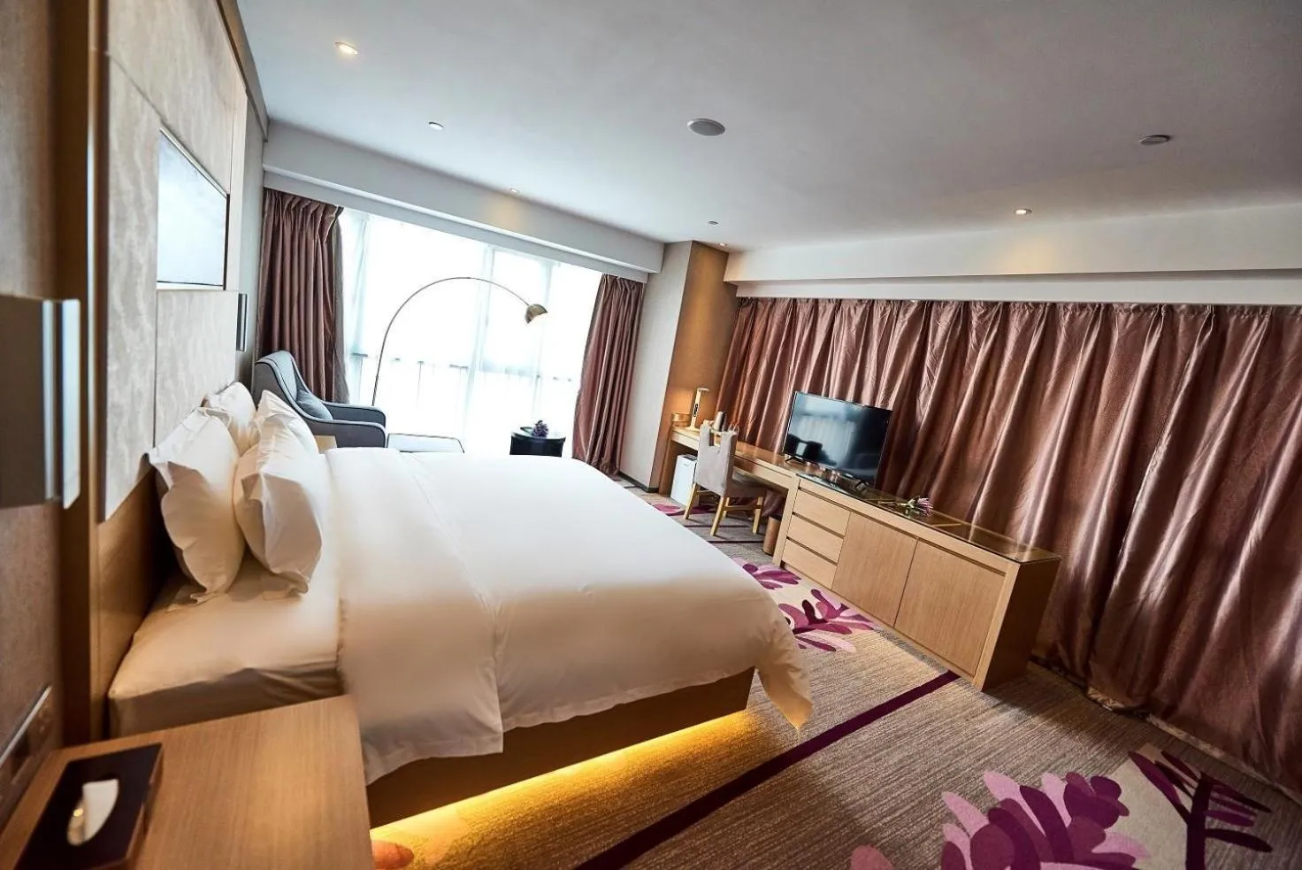 Bed in Lavande Hotel Haining Leather City Yintai Branch