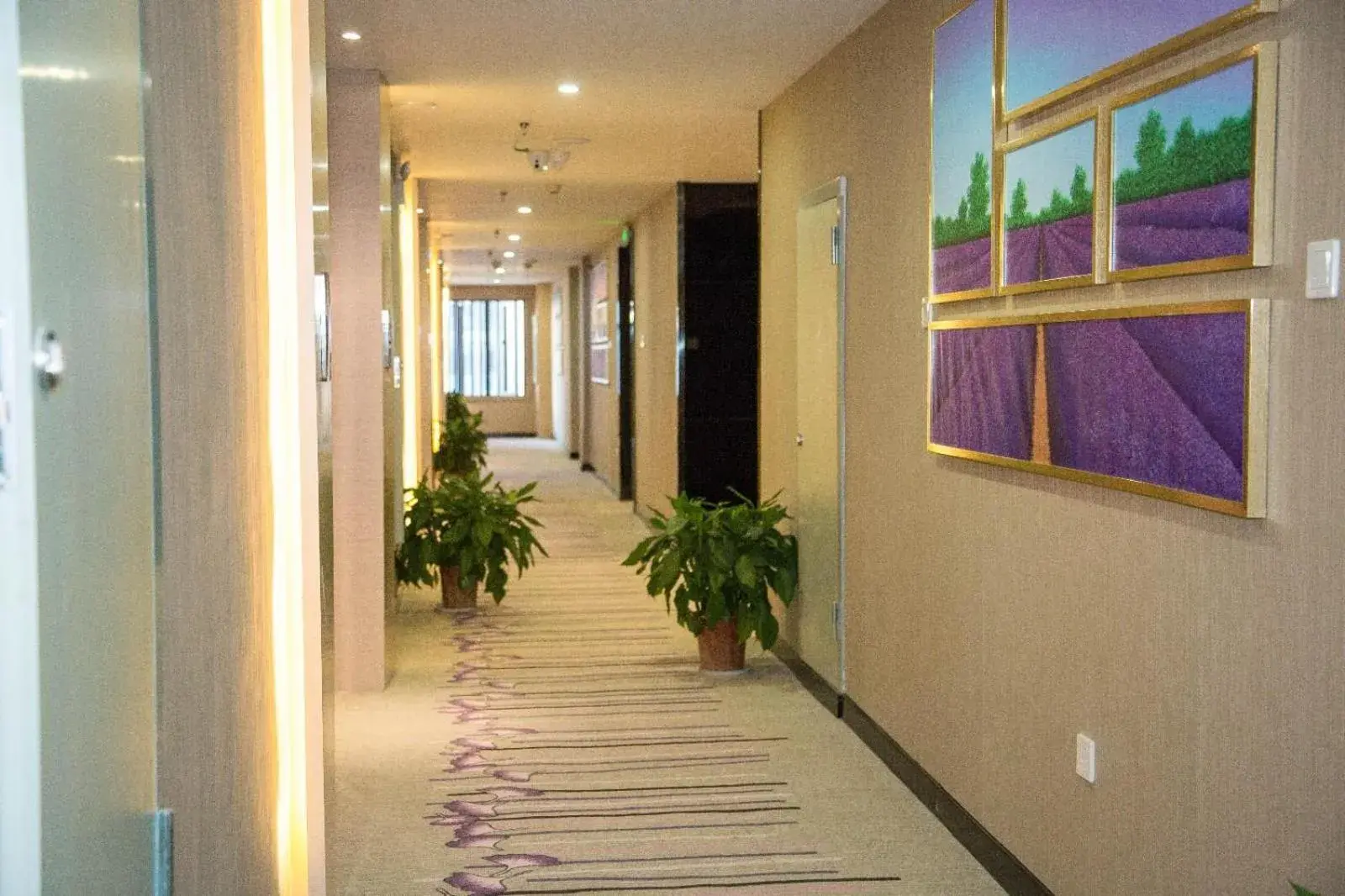 Lavande Hotels Xianning Tonghui Square Branch Lavande Hotels Xianning Tonghui Square Branch