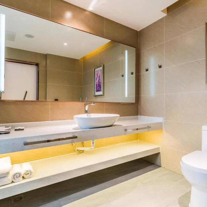 Lavande Hotel (Gaozhou Xiantai Bridge Branch)