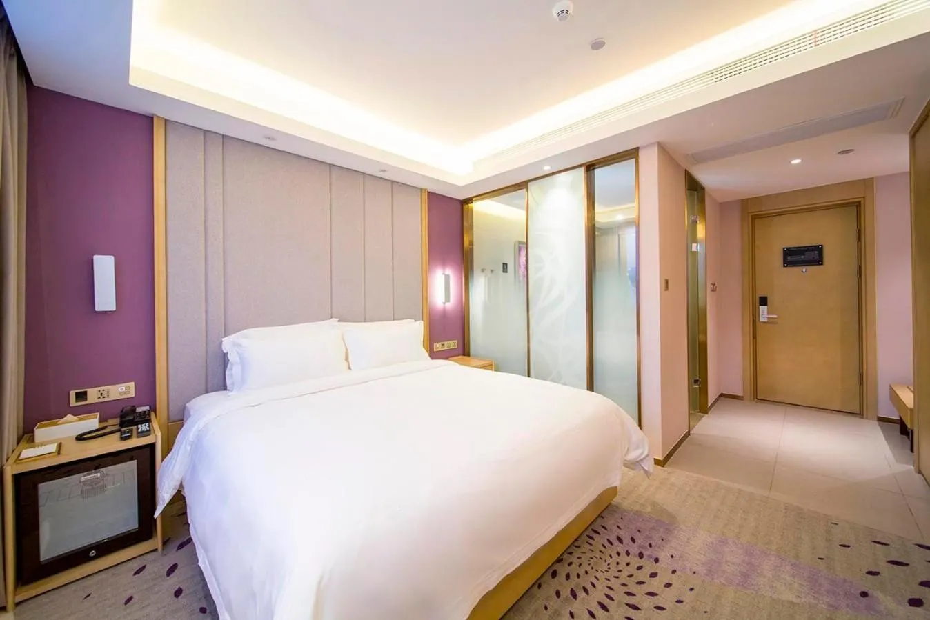 Lavande Hotel (Yangzhou Jiangwangshui Street RT-Mart Branch)