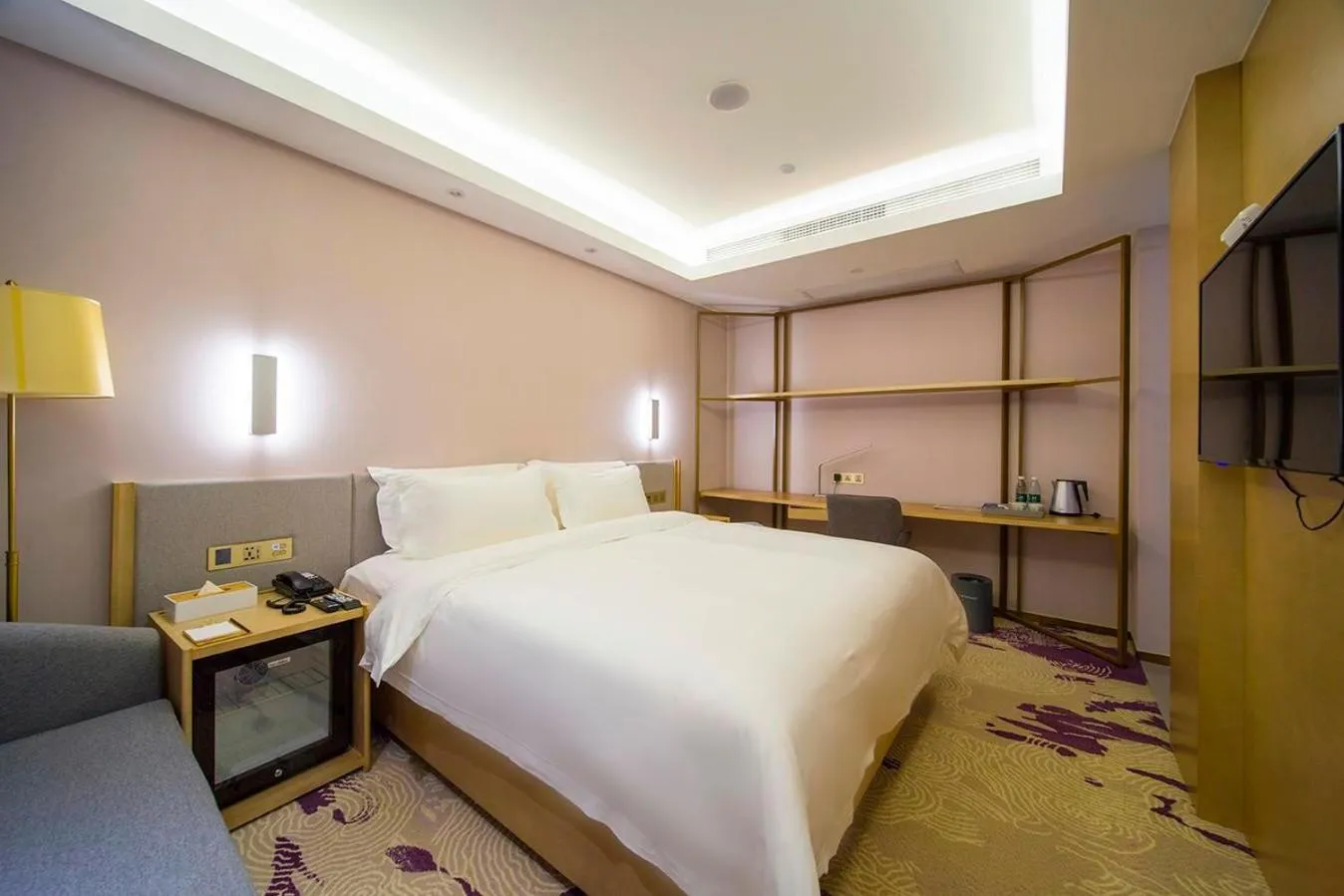 Lavande Hotel (Yangzhou Jiangwangshui Street RT-Mart Branch)