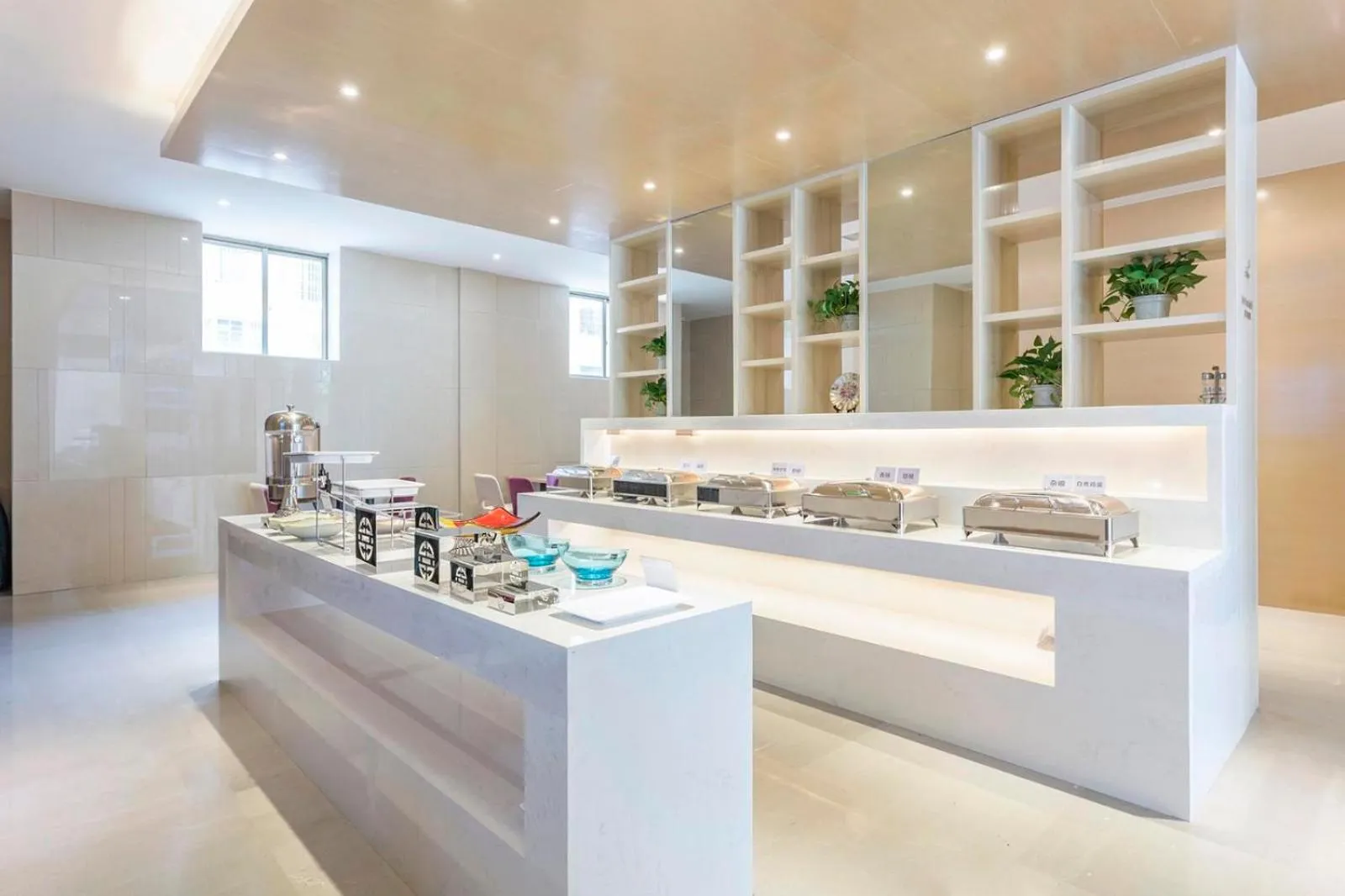 Lavande Hotel (Nanchang Liantang Xiaolan Industrial Park Branch)