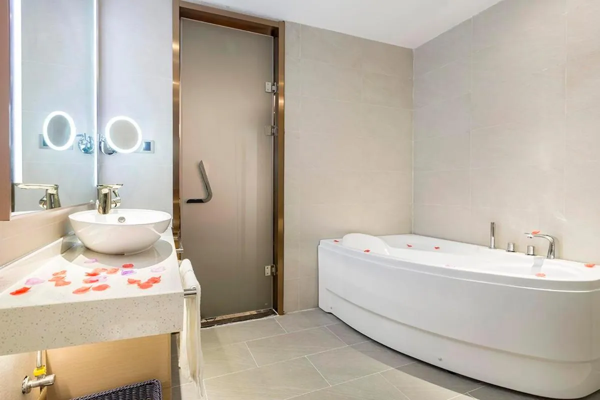 Lavande Hotel (Nanchang Liantang Xiaolan Industrial Park Branch)