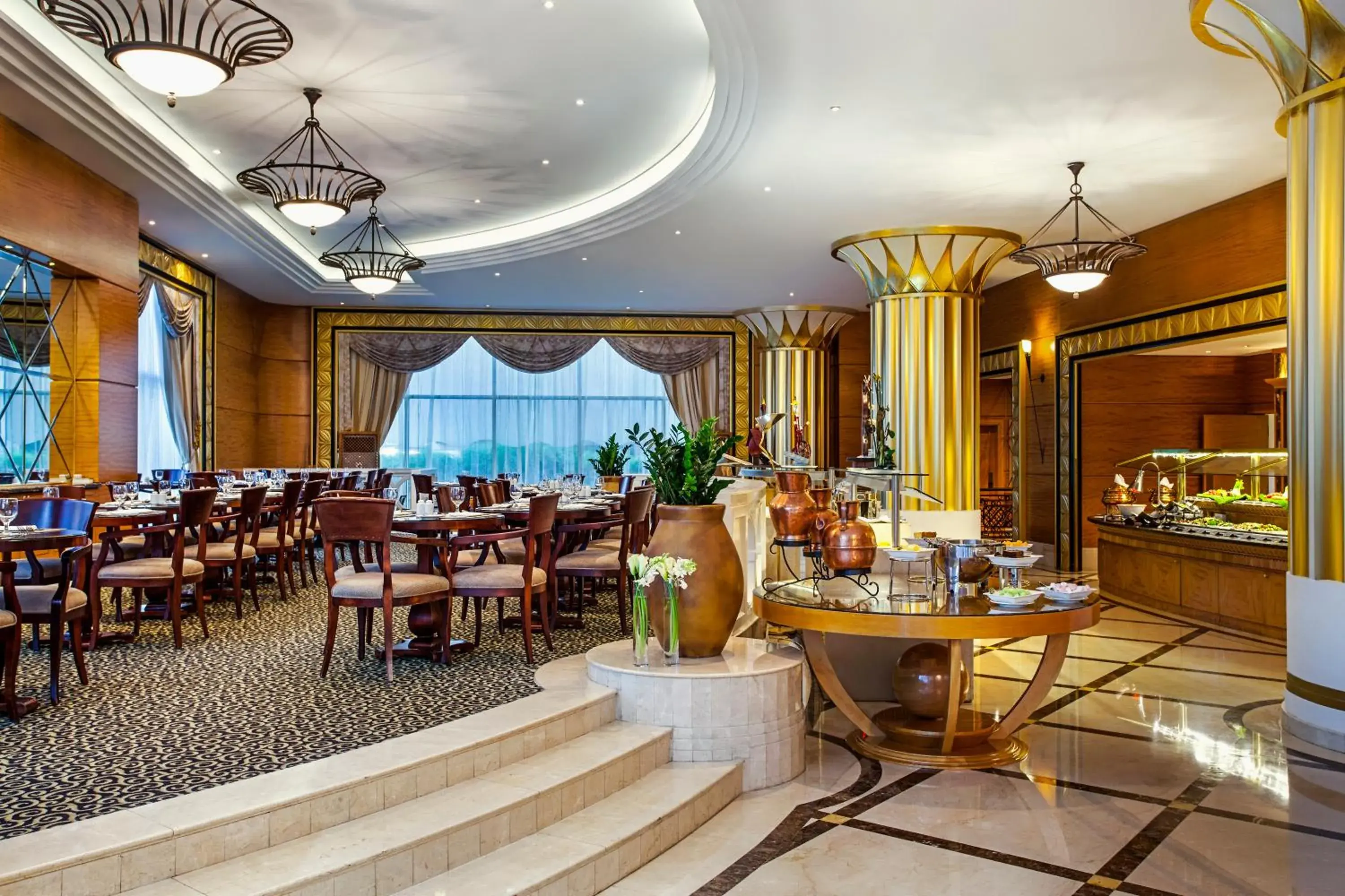 Restaurant/places to eat in Corniche Hotel Abu Dhabi Restaurant/places to eat in Corniche Hotel Abu Dhabi