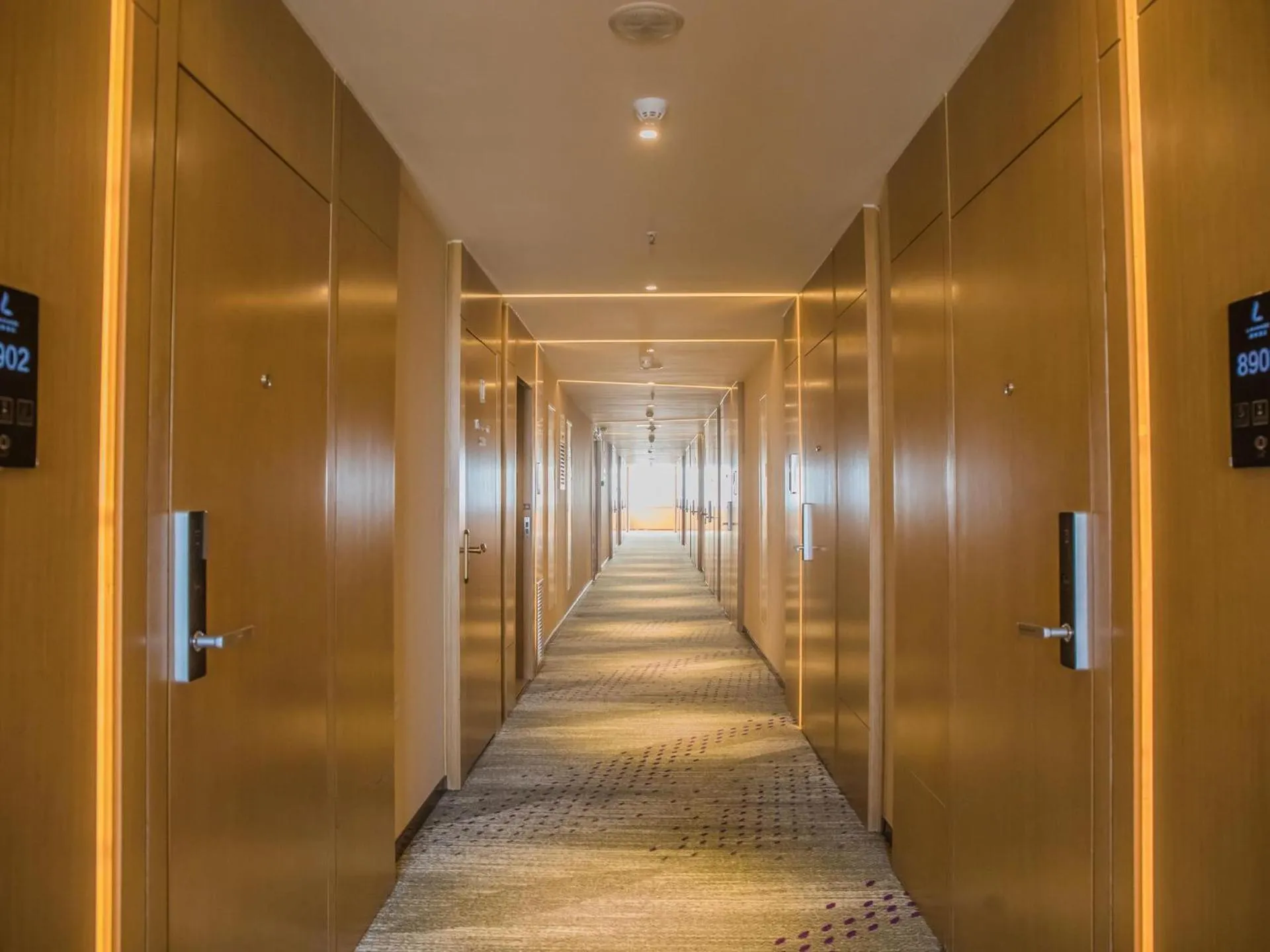 Lavande Hotel (Binzhou Huanghe 8th Road, People's Hospital Branch)