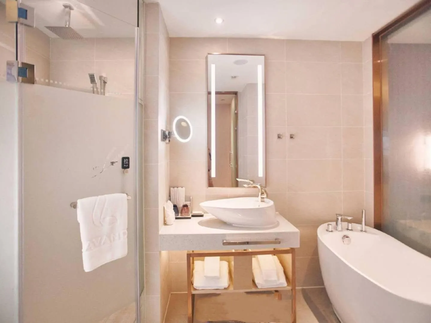 Lavande Hotel Ningbo Railway Station North Square