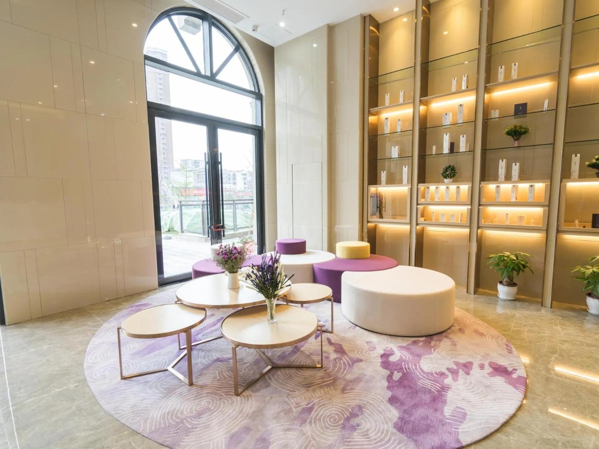 Lavande Hotel Jingmen Planet World City