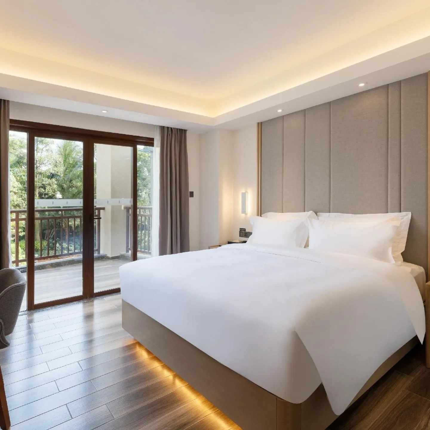 Bed in Lifeng Hotel (Haikou West Coast)