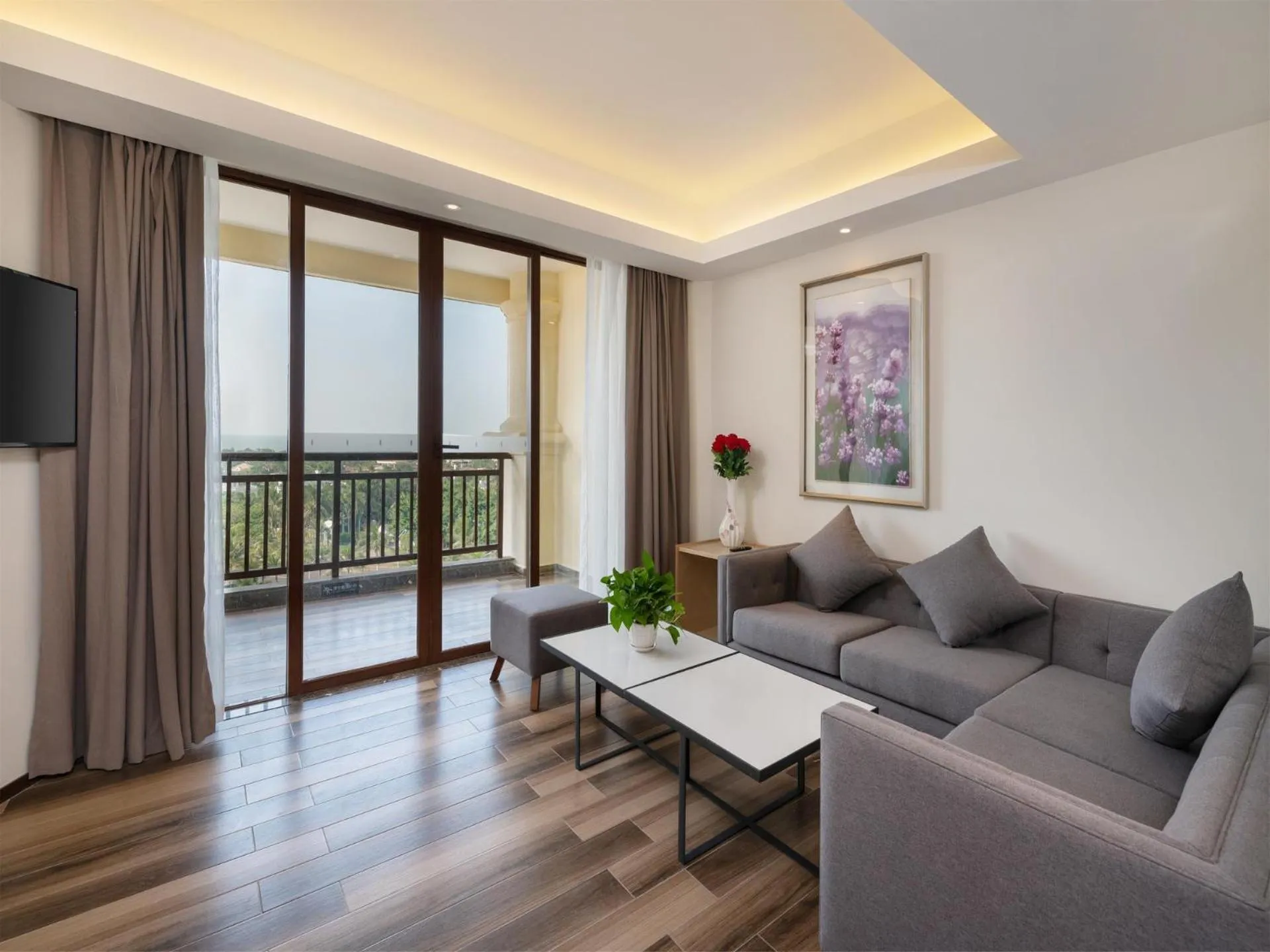 Lifeng Hotel (Haikou West Coast)