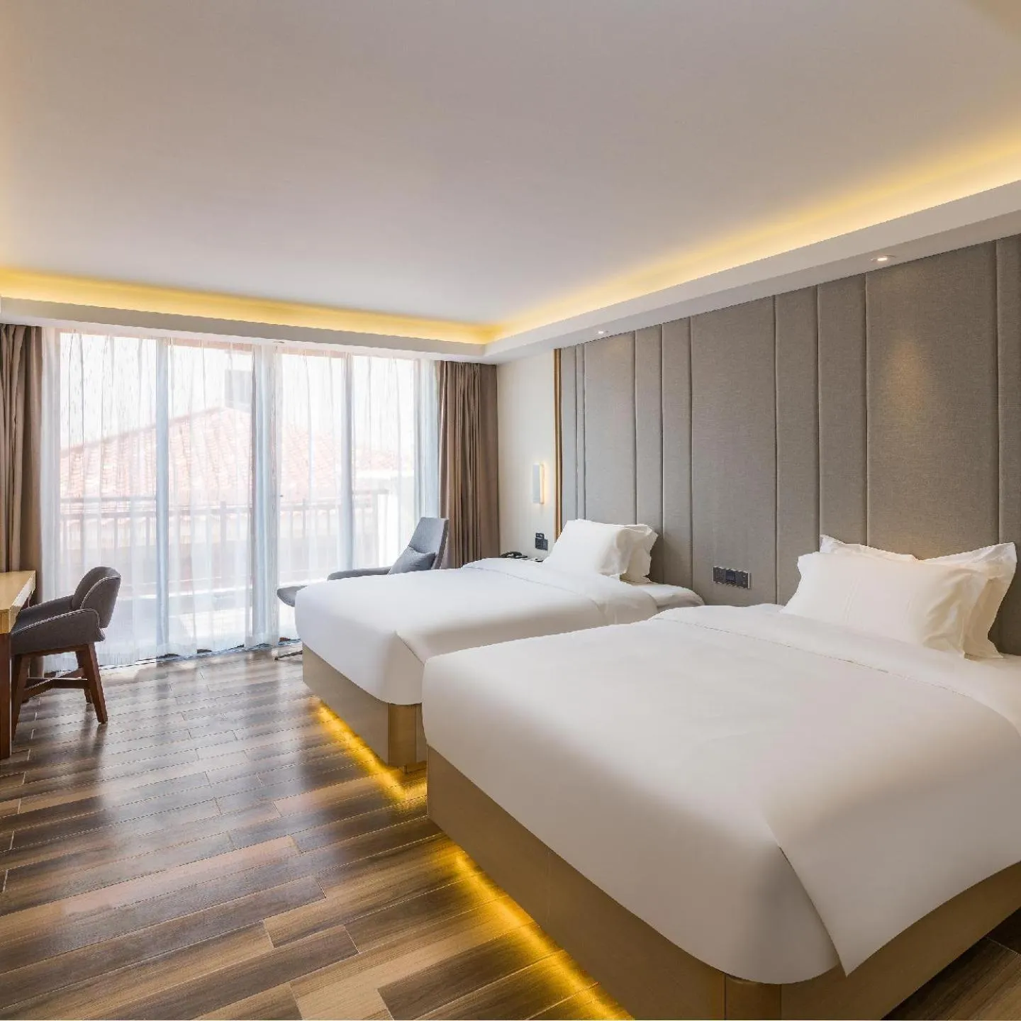 Bed in Lifeng Hotel (Haikou West Coast)