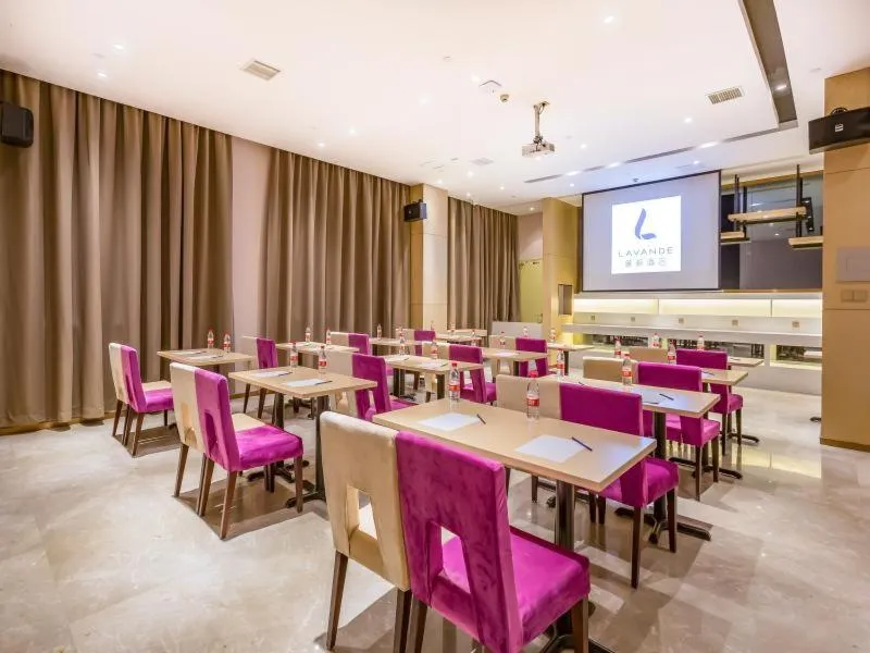 Lavande Hotel Langfang City Government