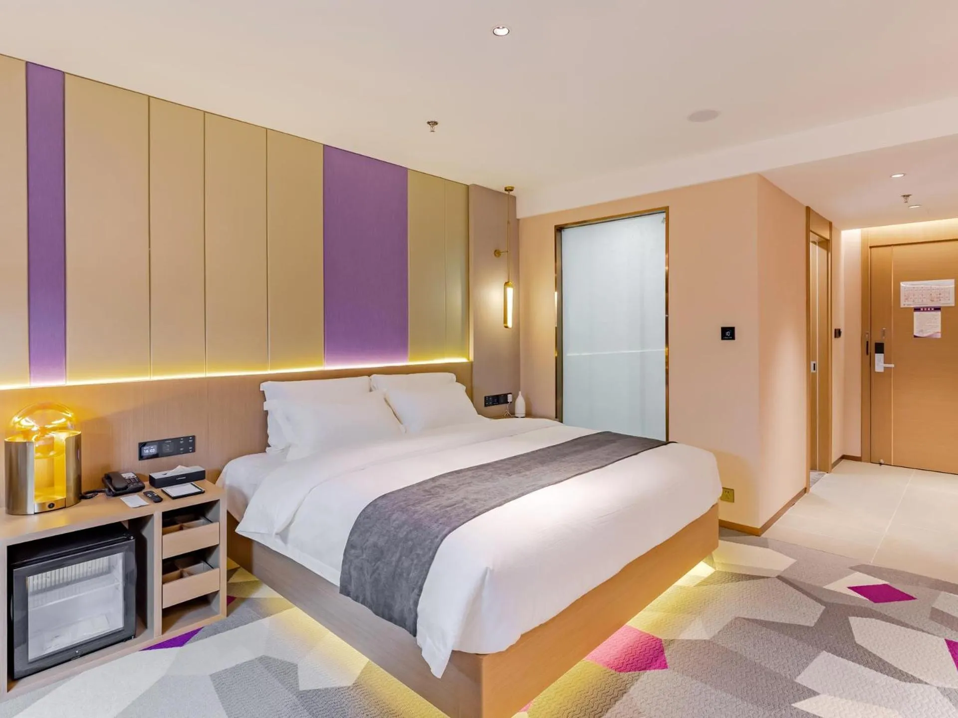 Bed in Lavande Hotel Lujiang Zhouyu Avenue