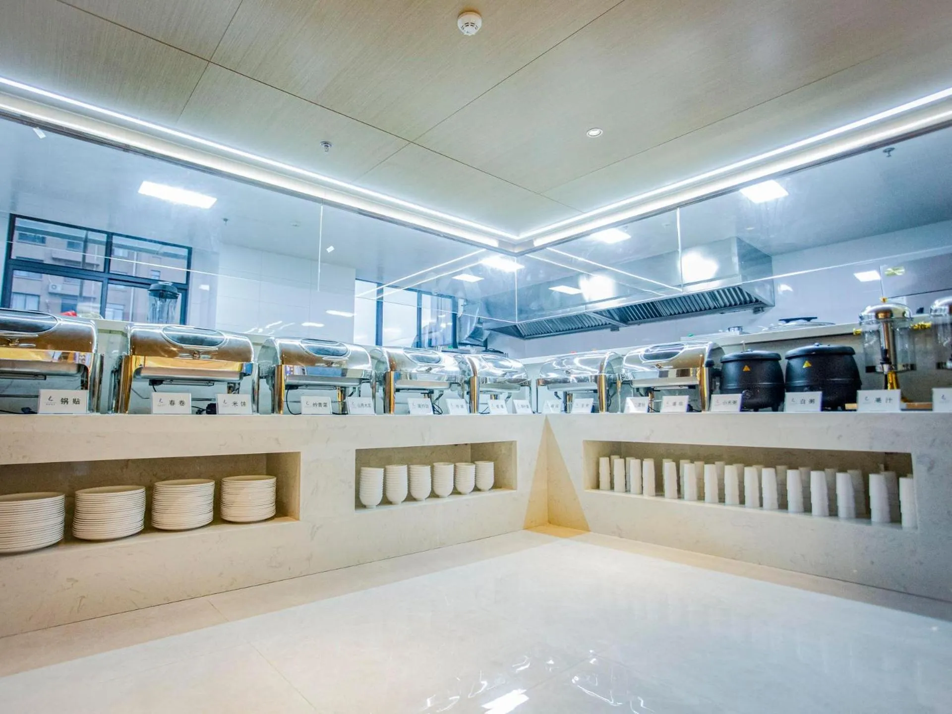 Lavande Hotel Lujiang Zhouyu Avenue